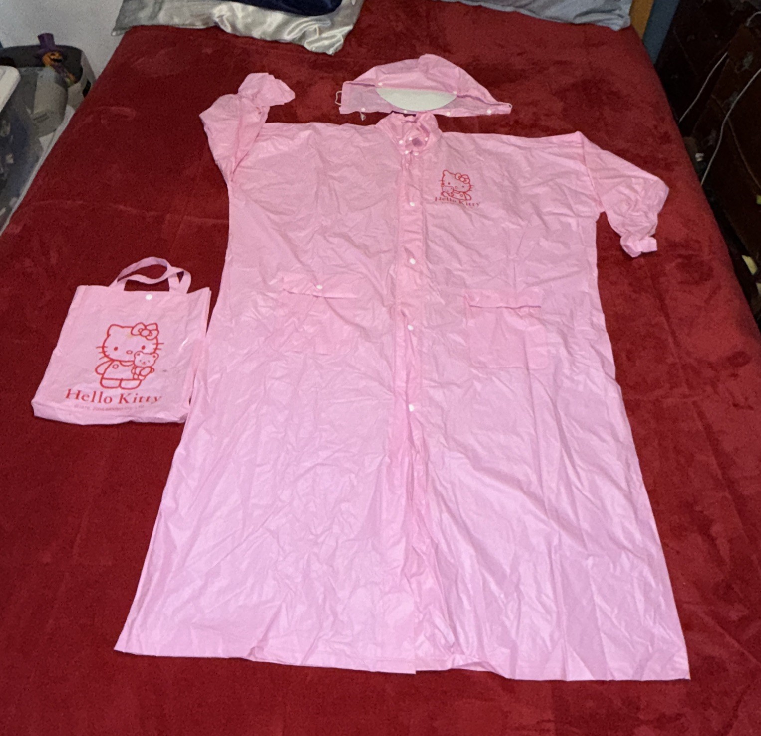 Vintage 2005 Sanrio Hello Kitty Adult raincoat Size Womens XL VERY RARE