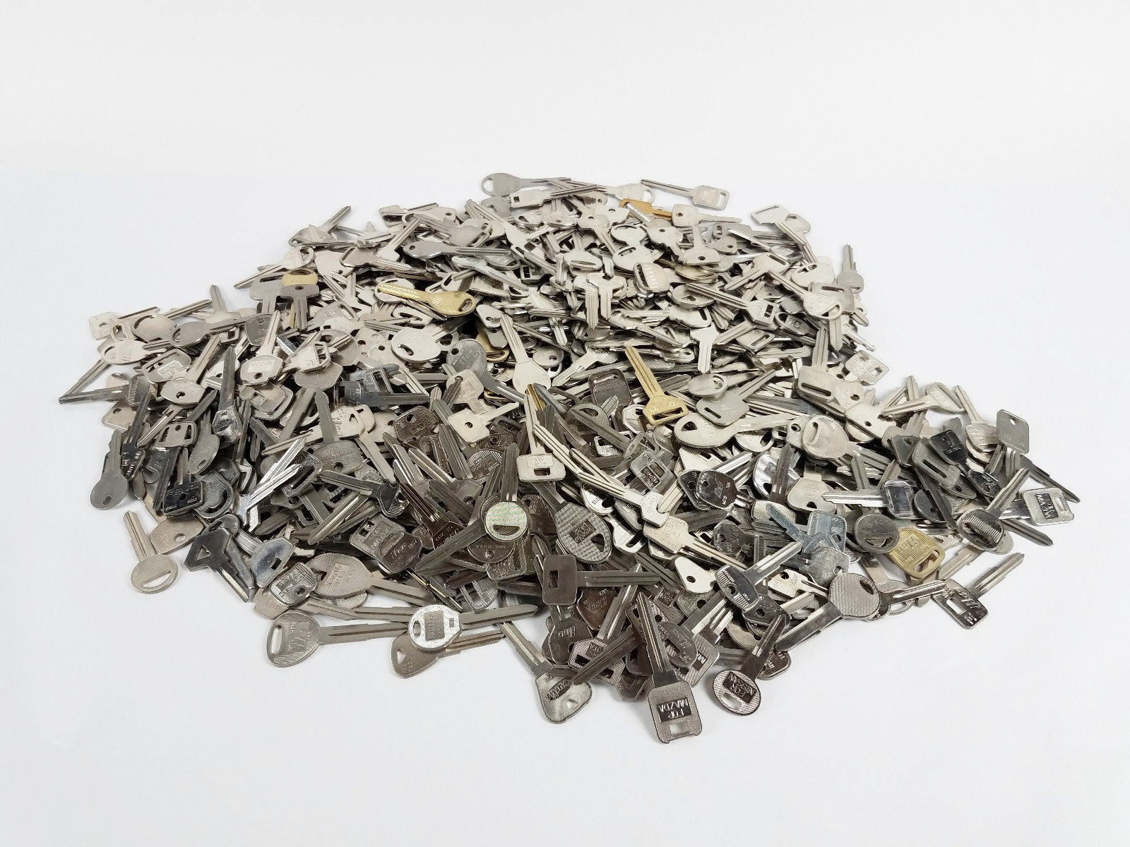 23 LBS Vtg Key Blanks For Car Auto 1980s 1990s IMPORTS Honda Toyota Nissan Mazda