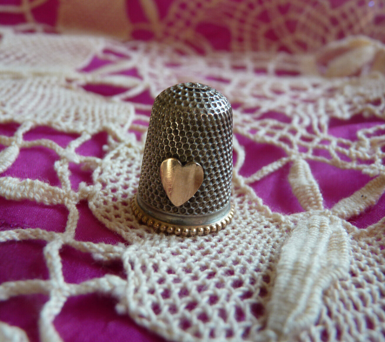 Rare Clark & Sewell Sterling Silver Thimble Gold Heart & Beaded Rim Chester 1897
