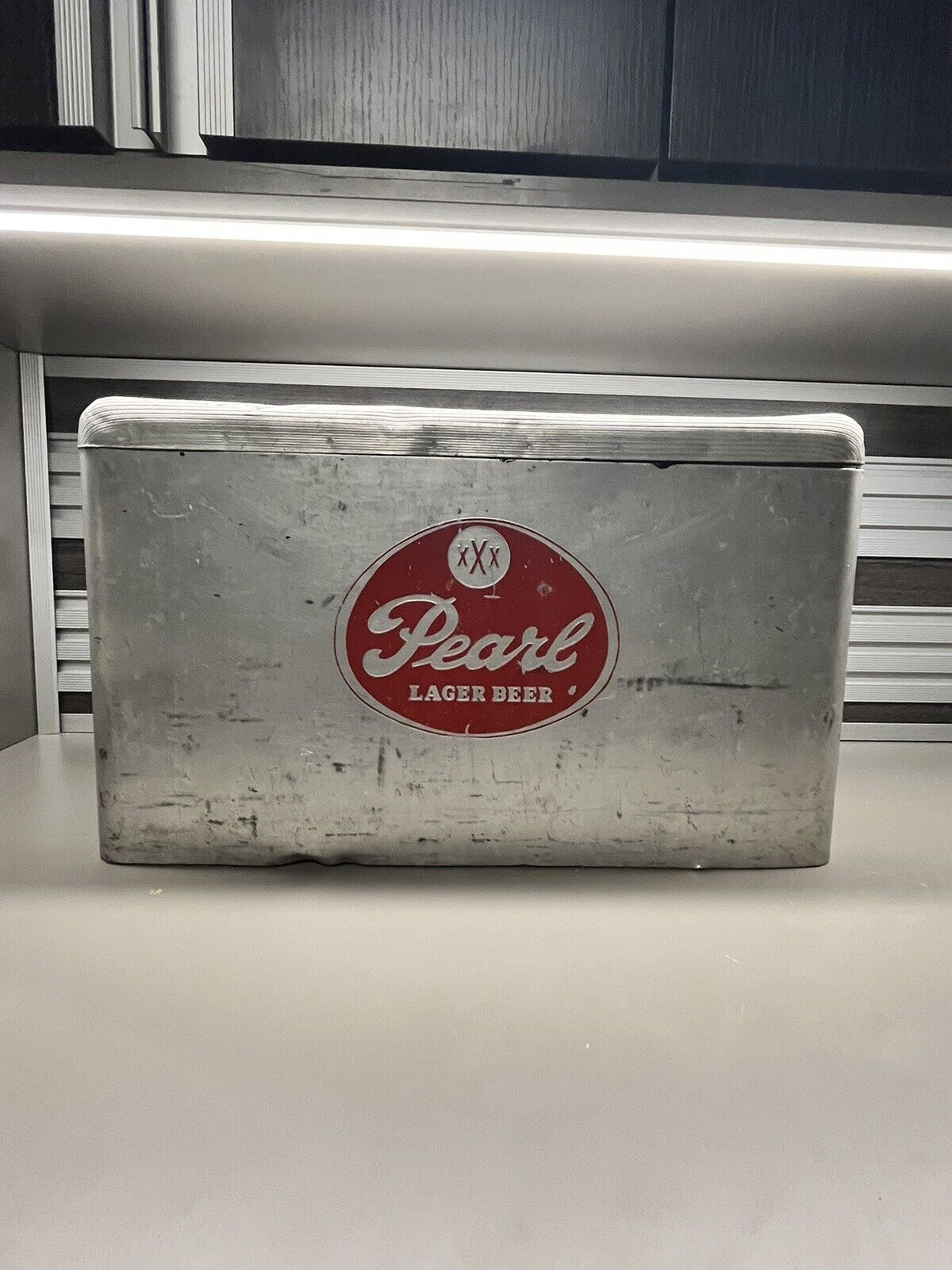 VINTAGE PEARL LAGER BEER ALUMINUM COOLER ICE CHEST