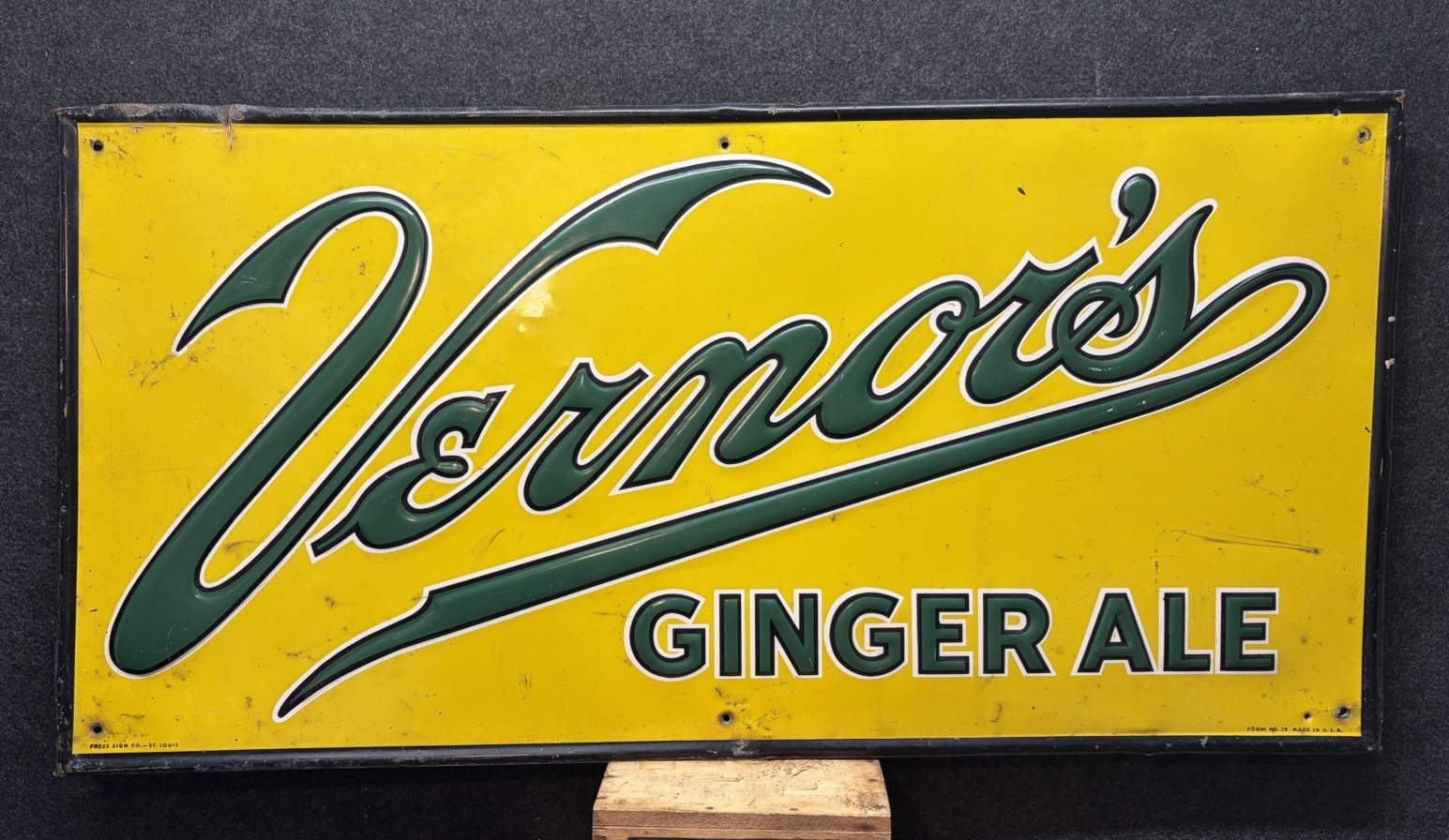 Vtg 1950s Vernor’s Ginger Ale Soda Advertising Embossed Metal Sign 36” Detroit
