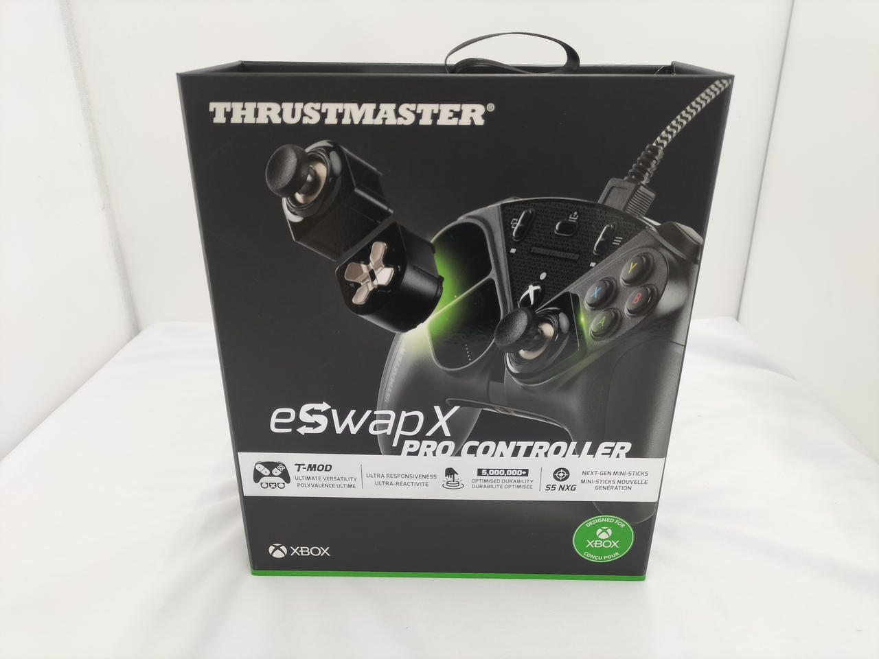 21-40 Thrustmaster Eswap X Pro Controller
