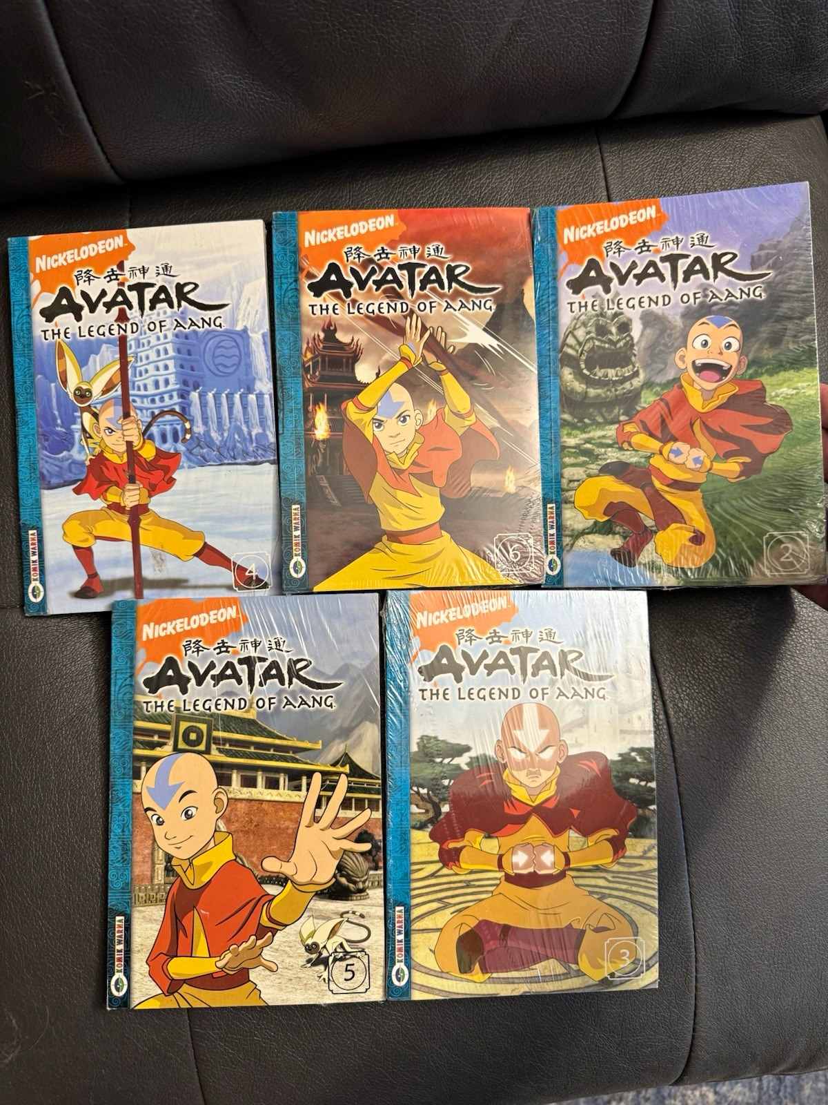 Lot of 5 Avatar: The Legend of Aang color comic NEW