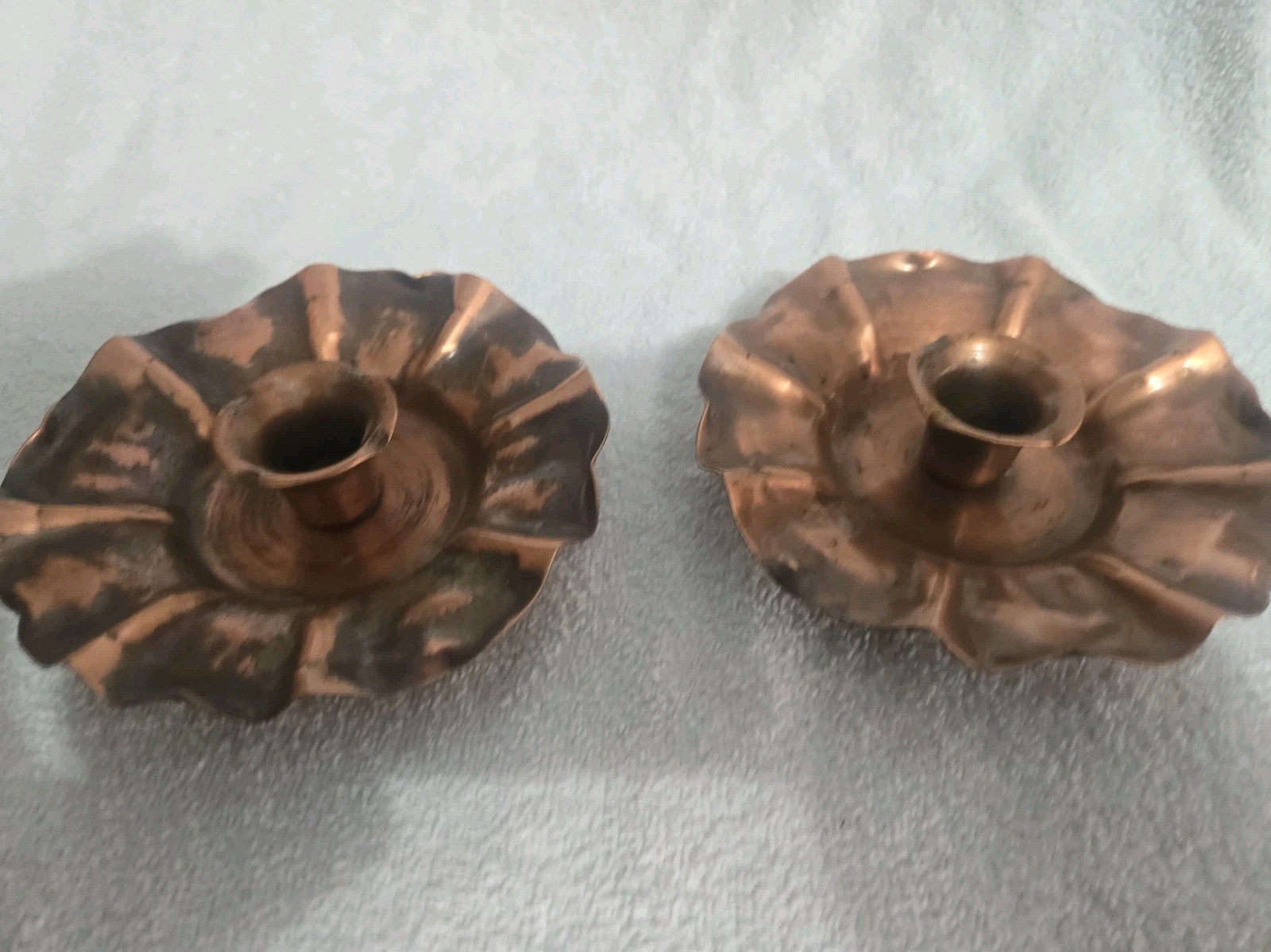 Vintage Pair of Gregorian Copper Candle Holders Ruffled Edge 4\