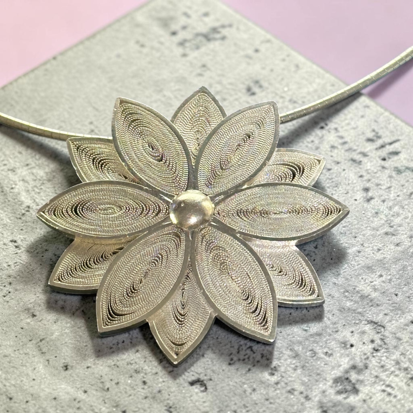 Sterling Silver Lotus Flower Pendant Omega Necklace 20\