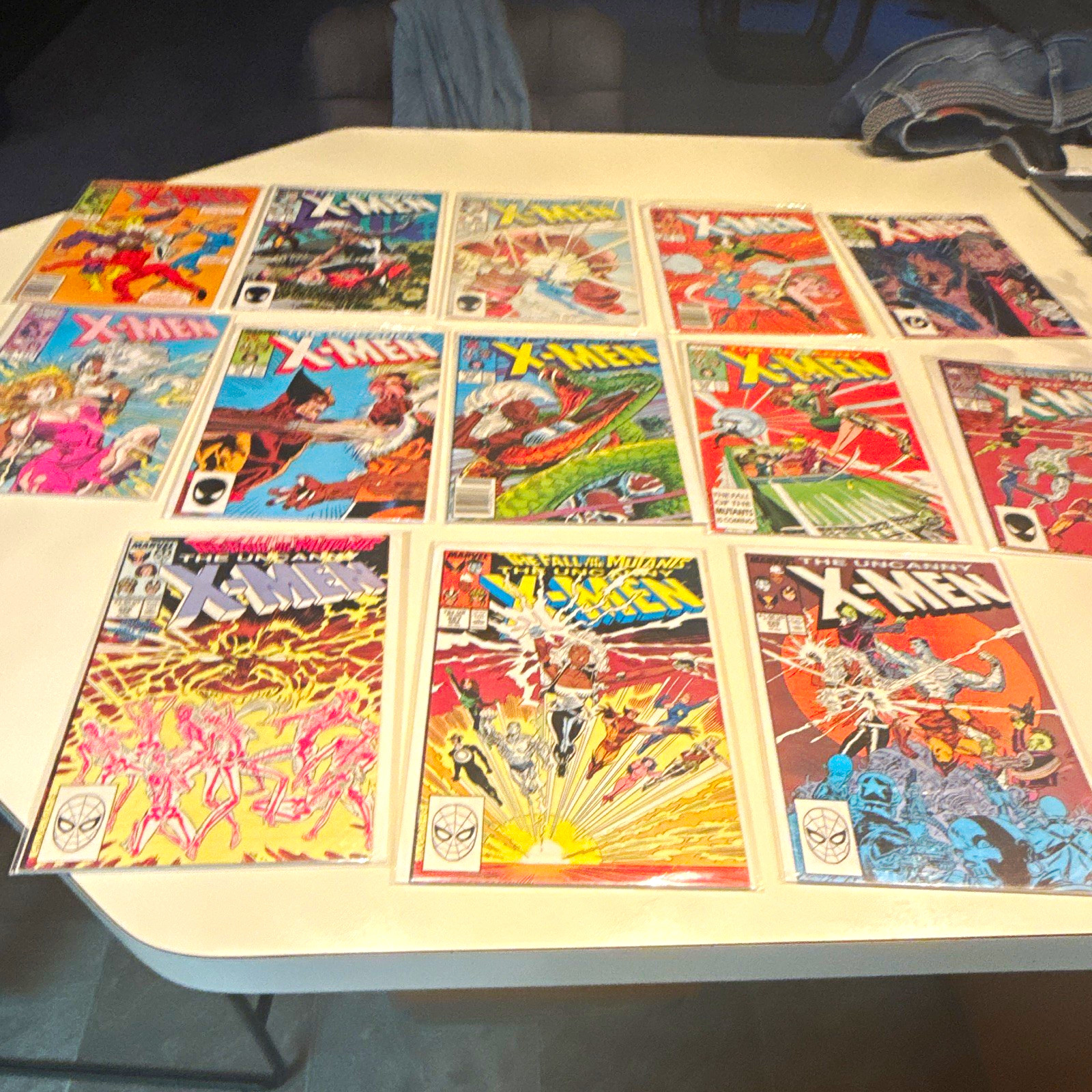Marvel The Uncanny X-Men 13 book lot very good condition Marvel The Uncanny X-Men 13 book lot very good condition