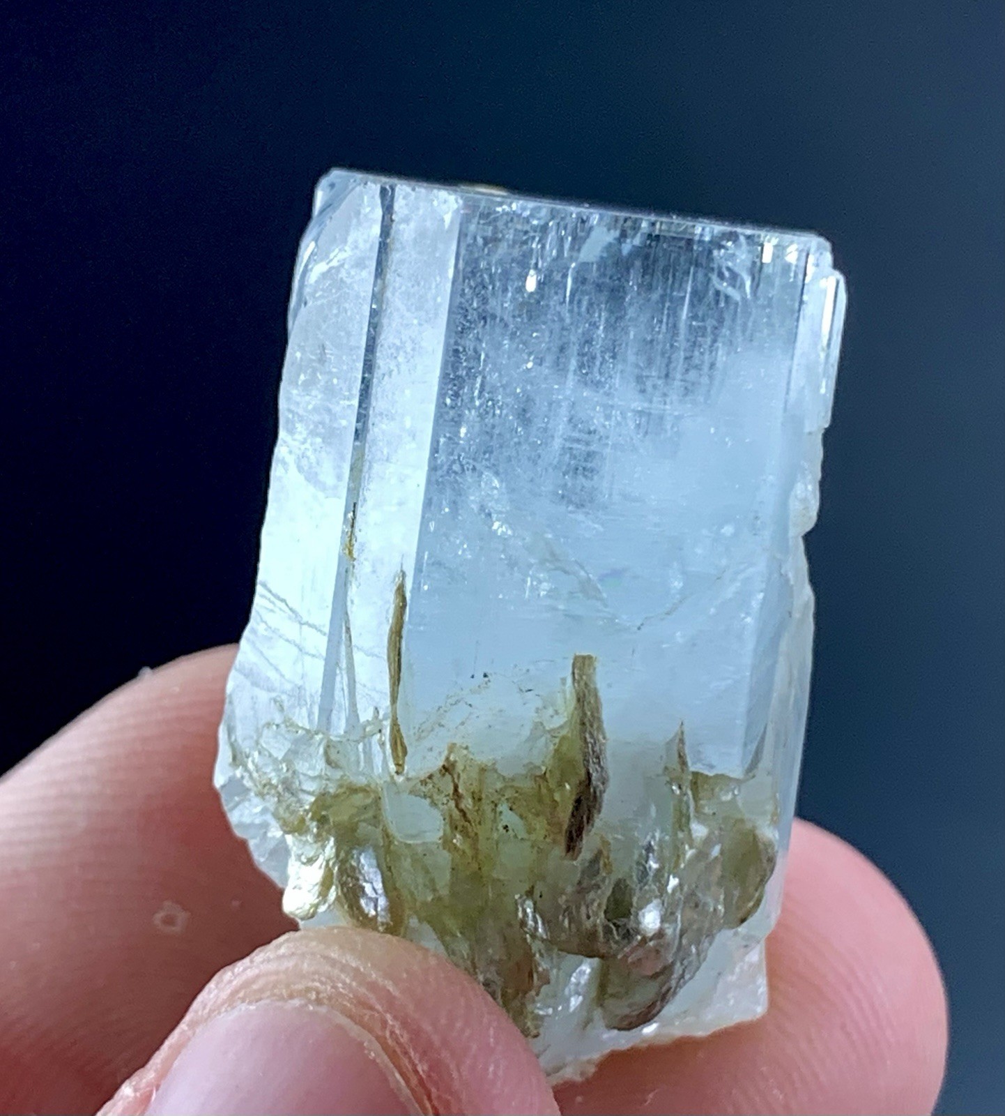 68 Ct Natural Aquamarine Crystal Specimen From Pakistan