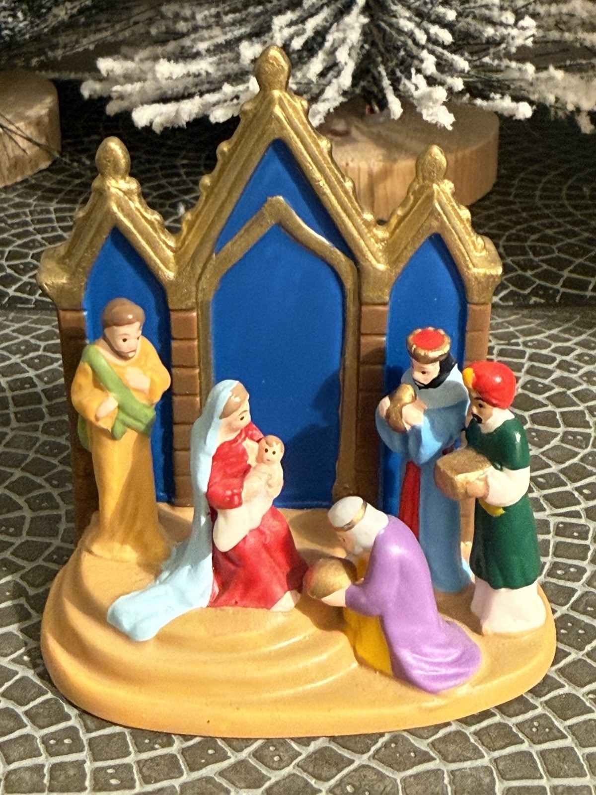 Department 56 Christmas In The City City Nativity Holy Family Department 56 Christmas In The City City Nativity Holy Family