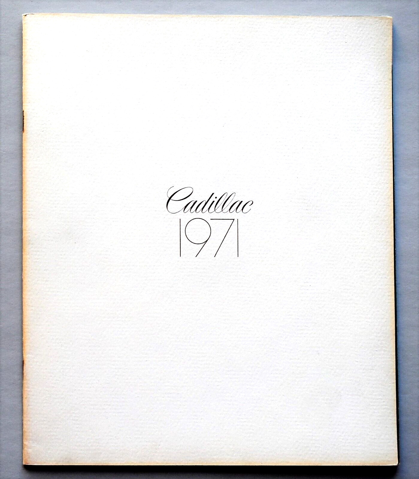 ORIGINAL 1971 CADILLAC FULL LINE SALES BROCHURE ~ 26 PAGES ~ 9