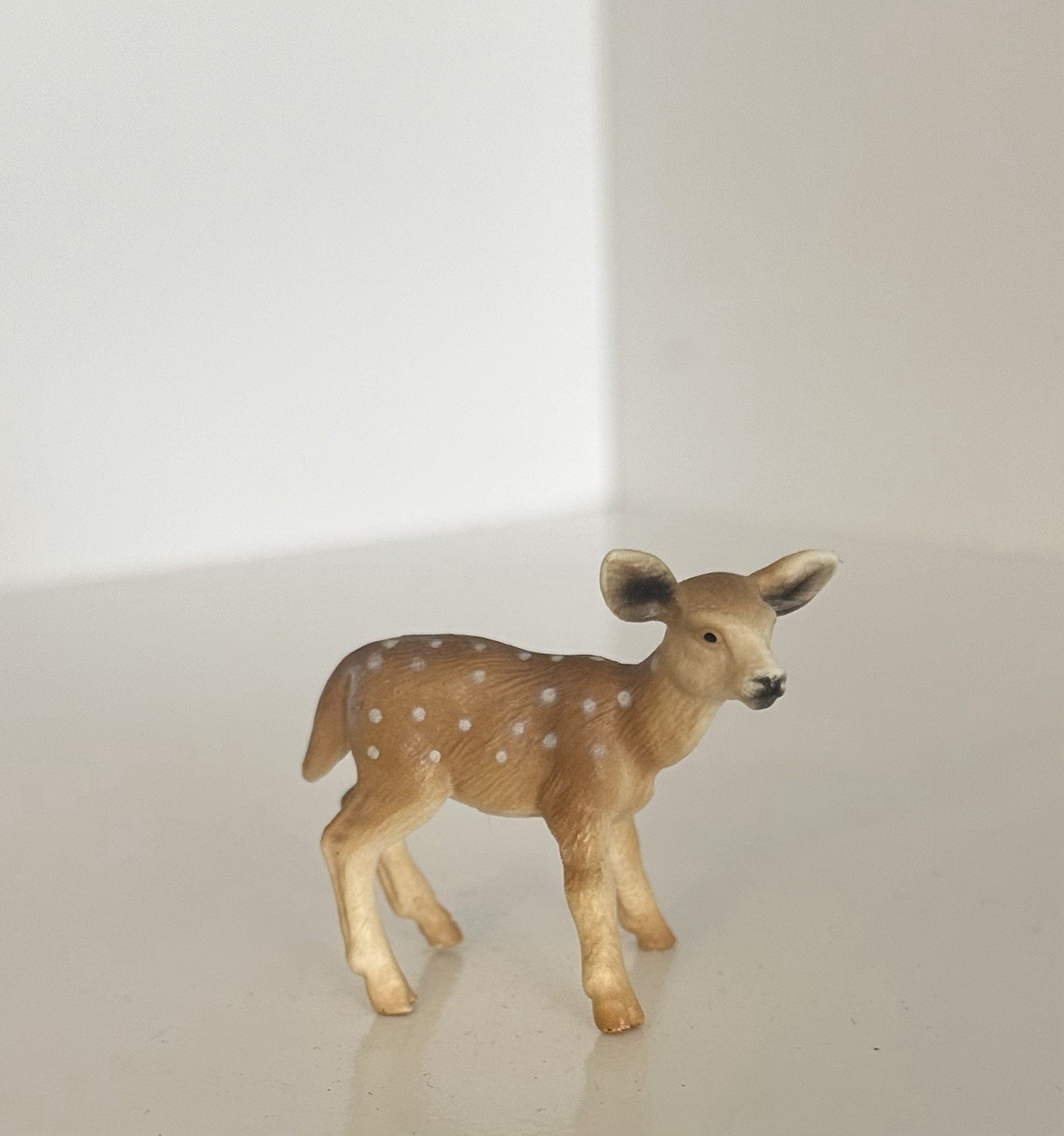 Vintage 2002 Retired SCHLEICH White-Tailed Spotted Deer Fawn (Standing, #14256)