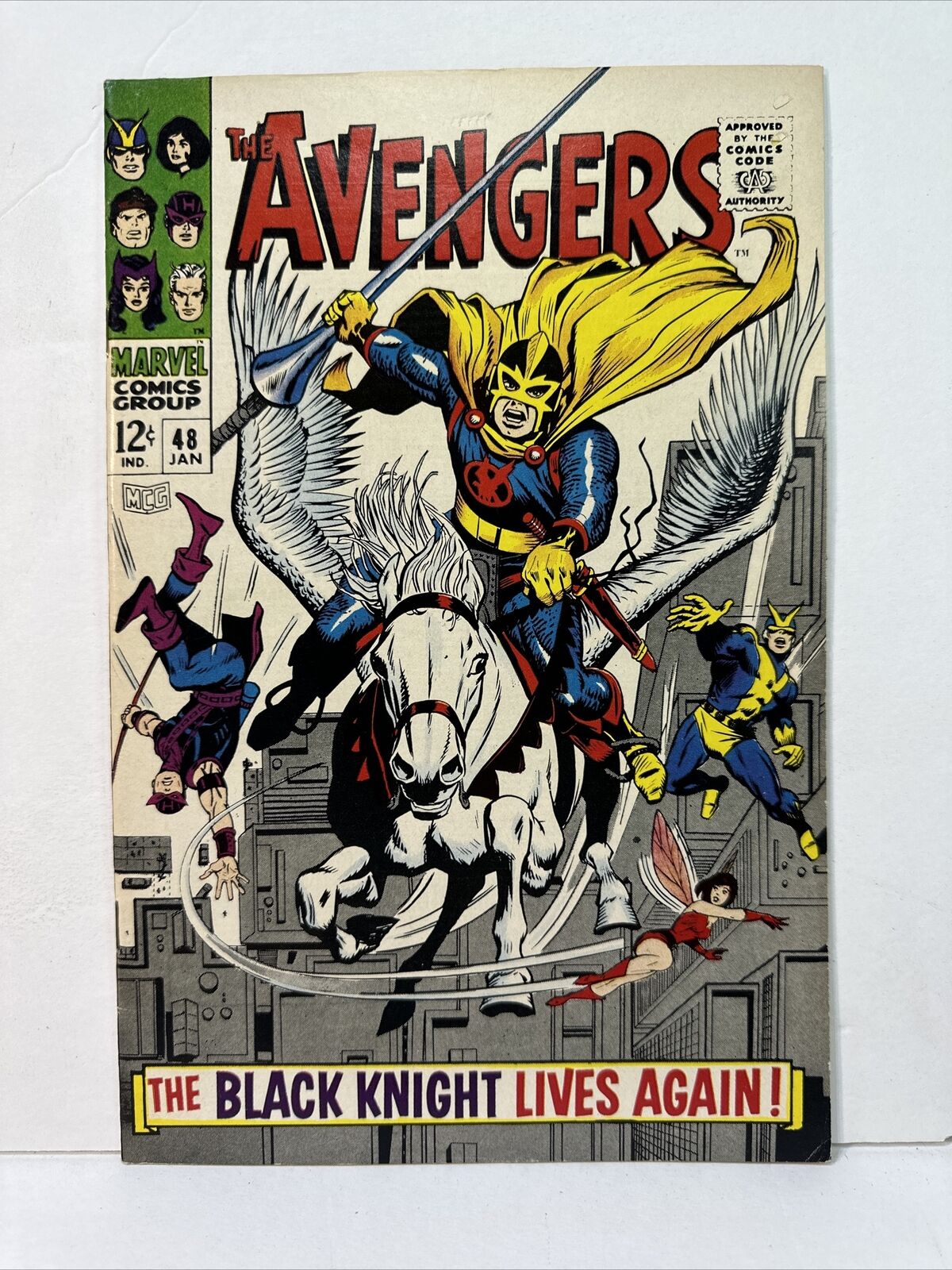 The AVENGERS #48 Marvel 1968 1ST Appearance New Black Knight VF- 7.5