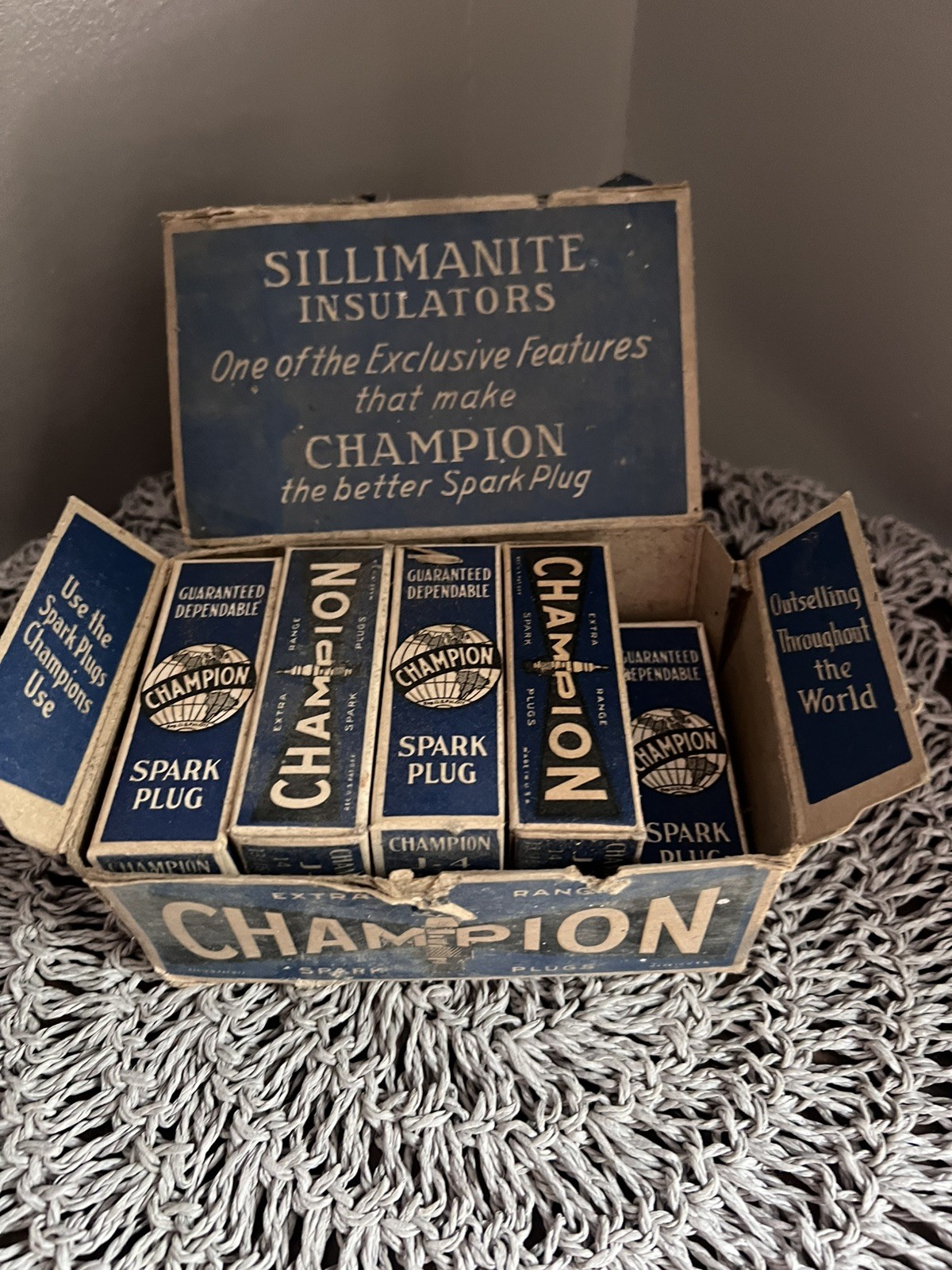 Vintage NOS Champion J-4 Spark Plugs 10 Pack Display Flathead Ford-missing one 