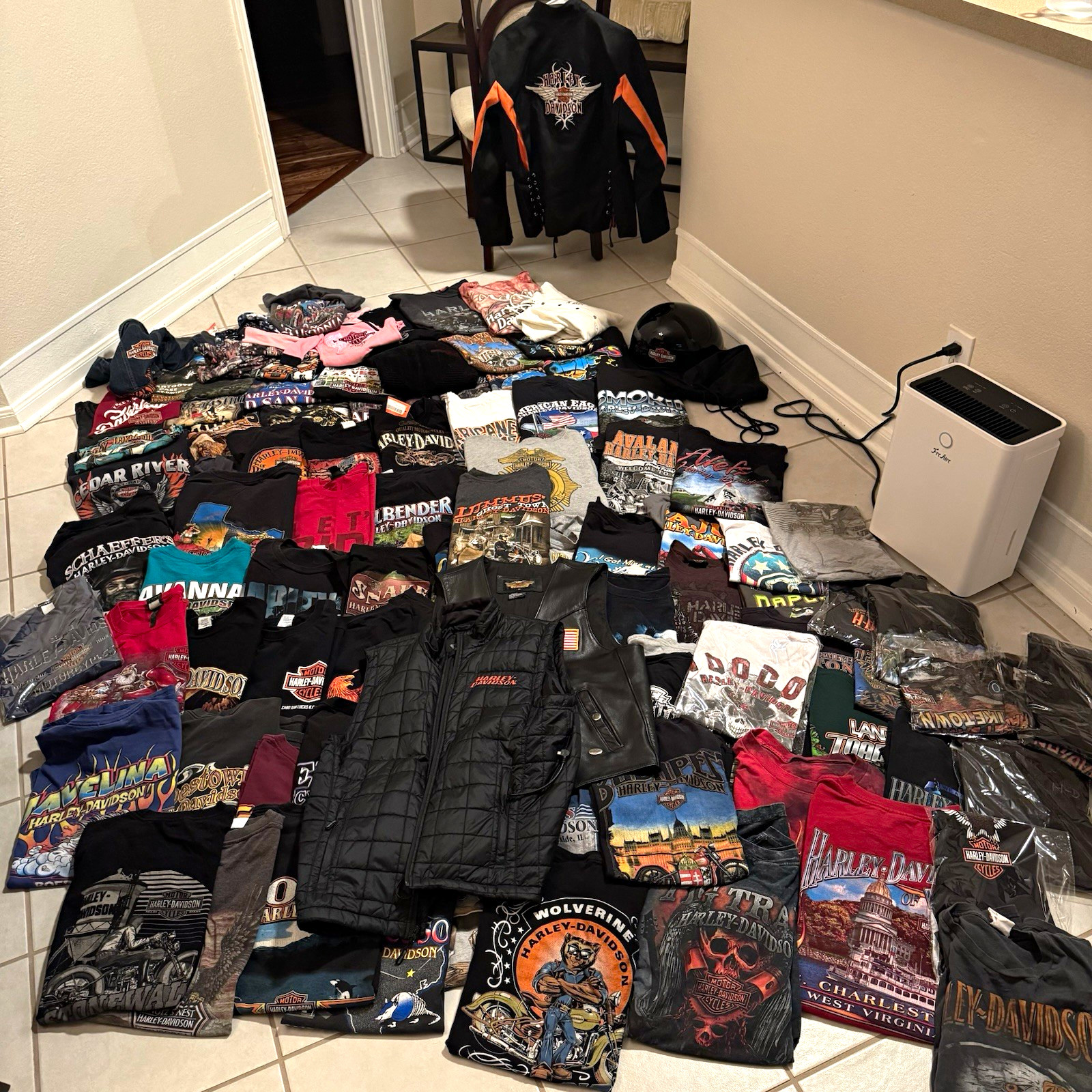 Harley-Davidson Mega 105 piece Lot of Graphic T-Shirts, Clothing & Accessories