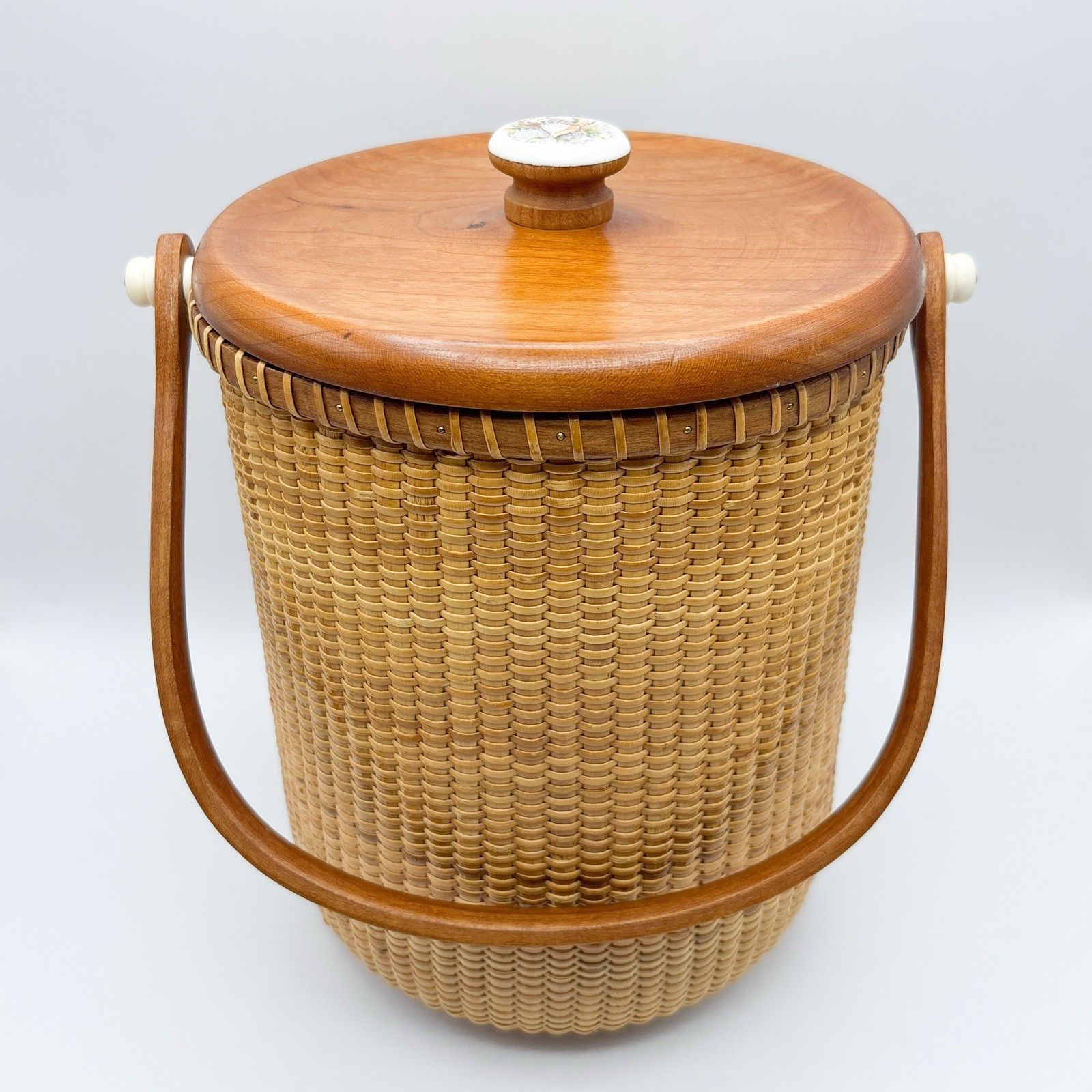 Vintage Handmade Nantucket Basket Ice Bucket Signed Mary Jane Smith Wooden Lid