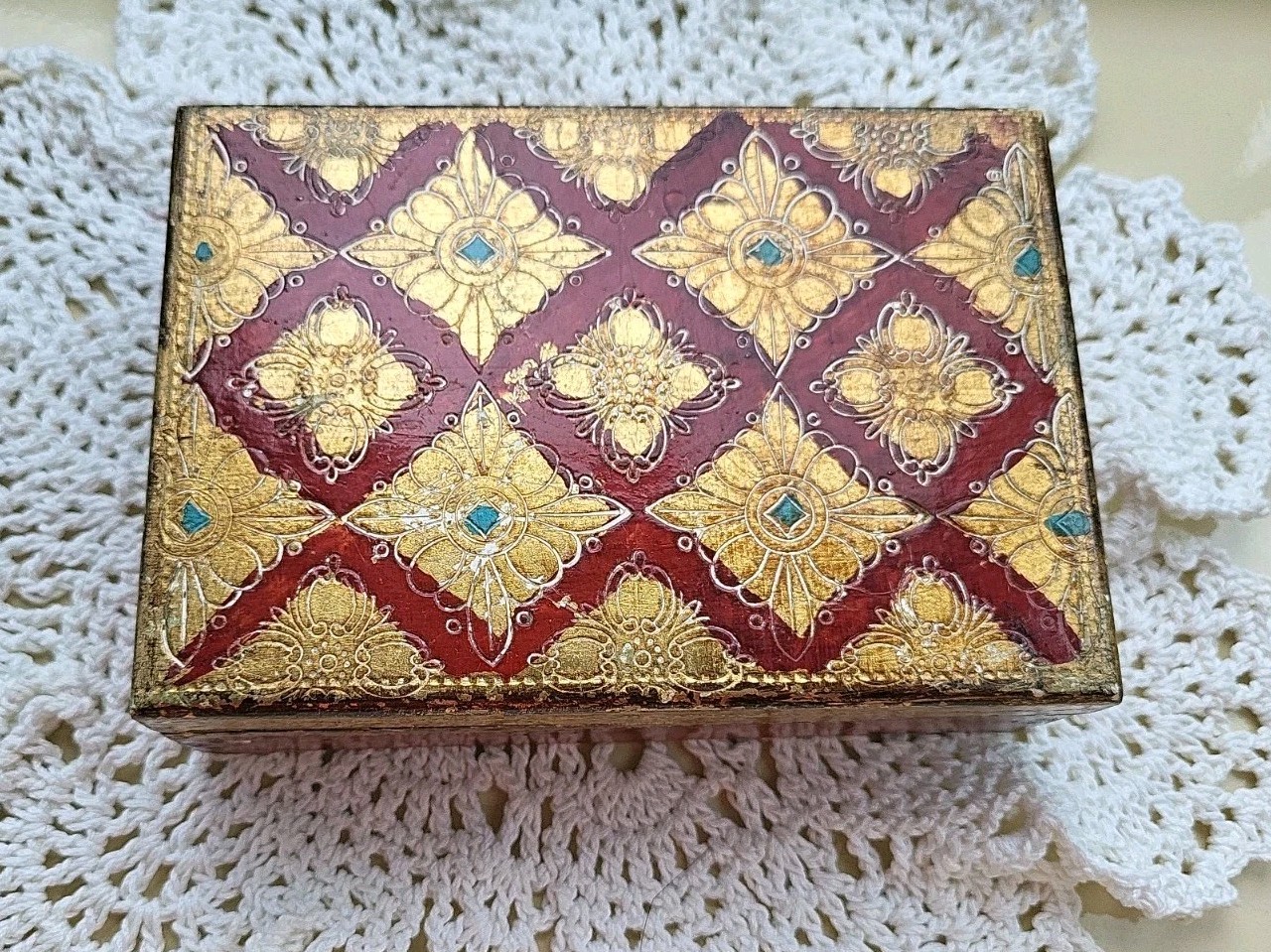 Vintage Italian Florentine Carved Wood Trinket Box Red Gold Gilt 6x4 inches +-