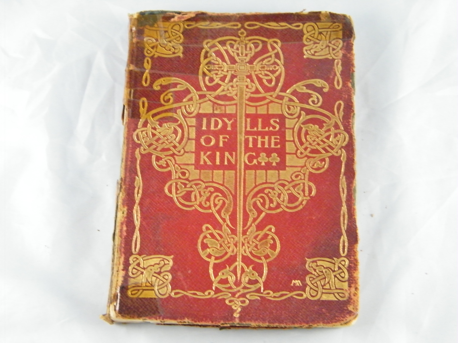 IDYLLS OF THE KING ~ ALFRED TENNYSON ILLUSTRATIONS BY GVSTAVE DORE KNICKERBOCKER