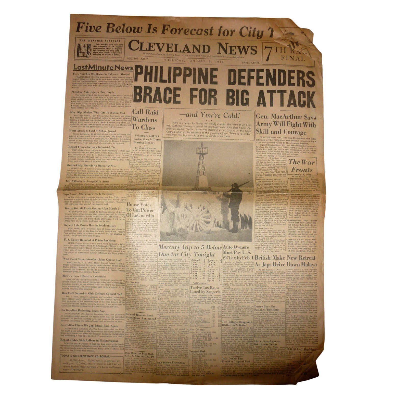 Vintage Cleveland News Jan 8 1942 WWII Philippine Defenders MacArthur Newspaper