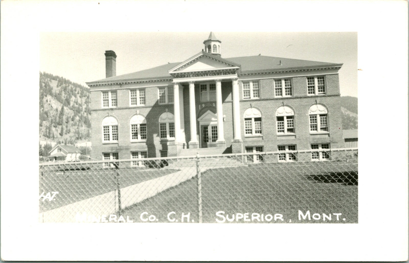 RPPC Mineral County Court House Superior Montana MT Unused UNP Postcard S20