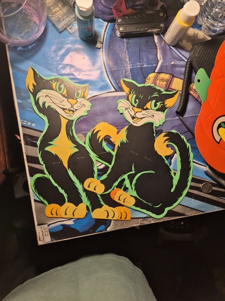 2 Vintage BEISTLE Halloween Decorations Black Cat Glows With Black light