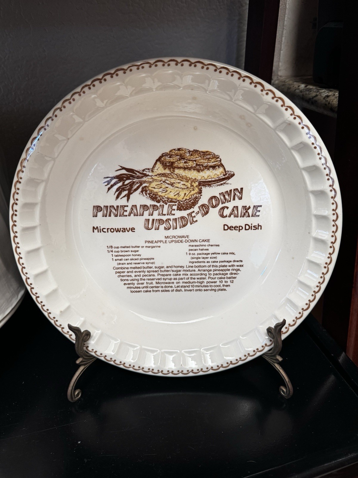 Royal China Country Harvest Pineapple Upside-Down Cake Recipe Pie Dish VINTAGE