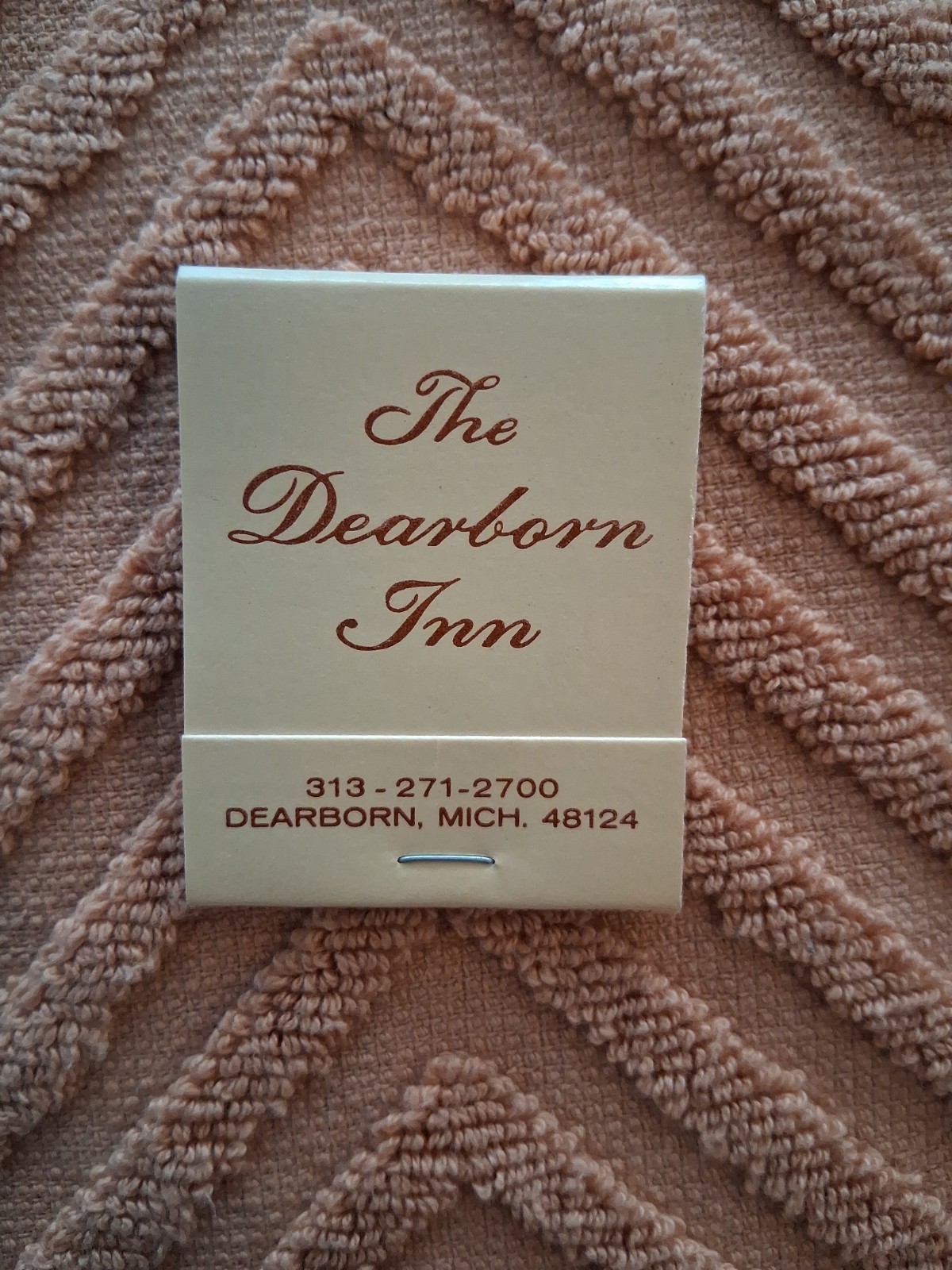FULL MATCHBOOK COVER - THE DEARBORN INN - MICHIGAN - TENNIS COURTS,pools, New.