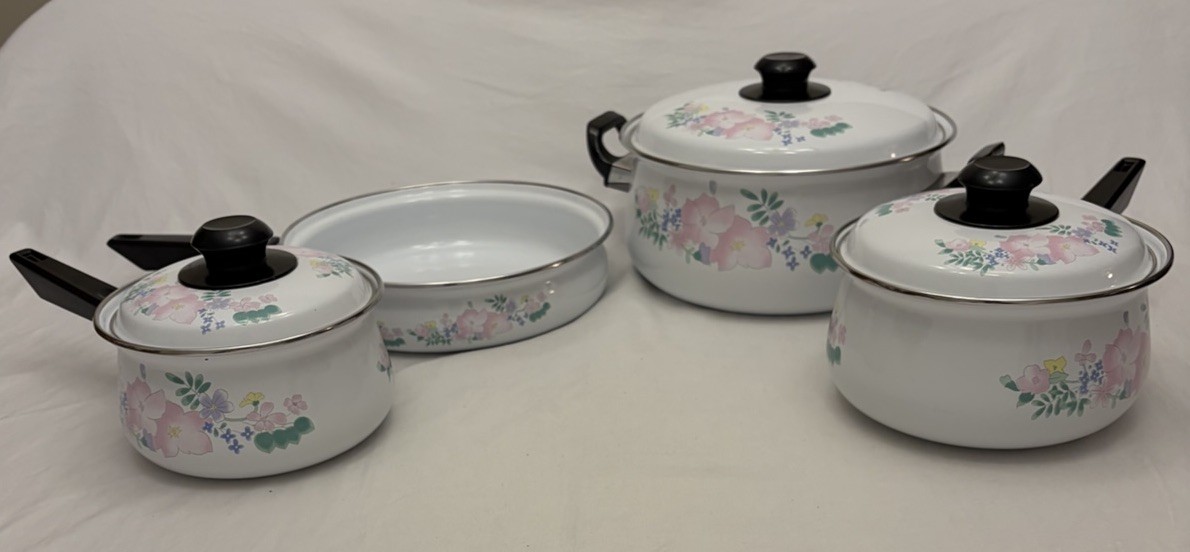 Kobe Japanese Floral Enamelware Cookware Collection 7pc Set VINTAGE 1970s