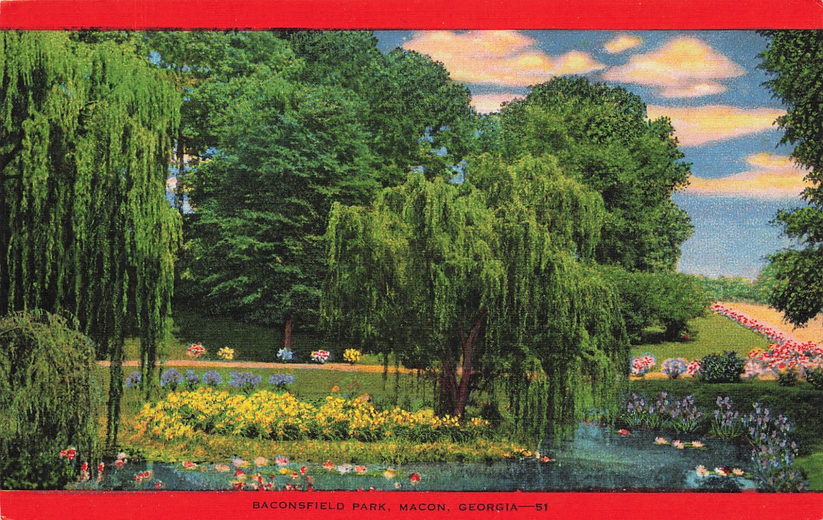 FLOWERS IN BLOOM AT BACONSFIELD PARK POSTCARD MACON GA GEORGIA 1930s