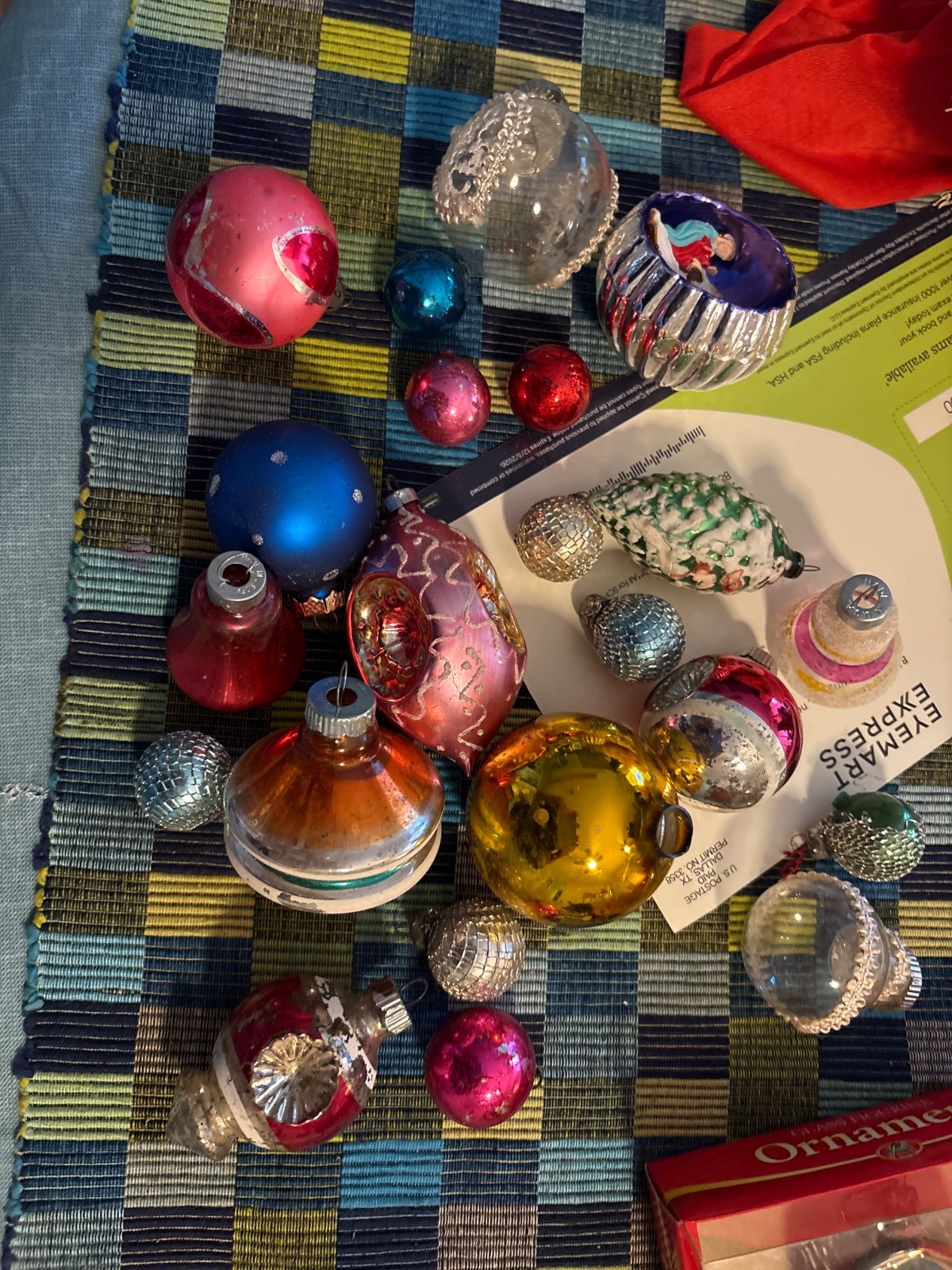 Vtg Lot of 24 mixShiny Bright Christmas Ornaments, Acorn, Spiral, Lantern & More