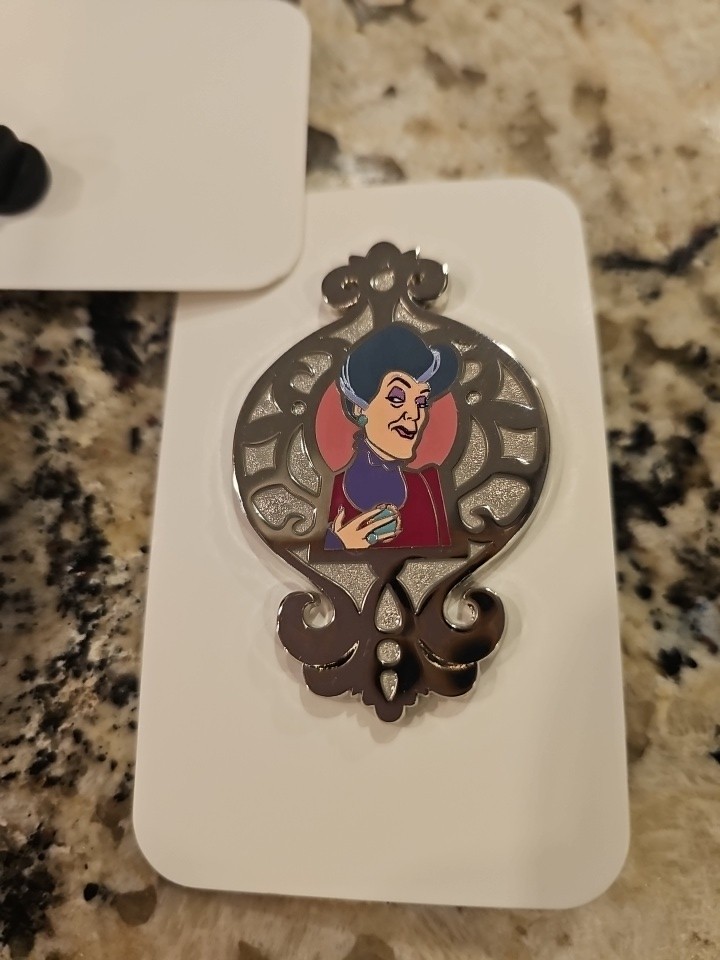 Disney PALM Cinderella Carriage and Locks Pin Lady Tremaine LE 300