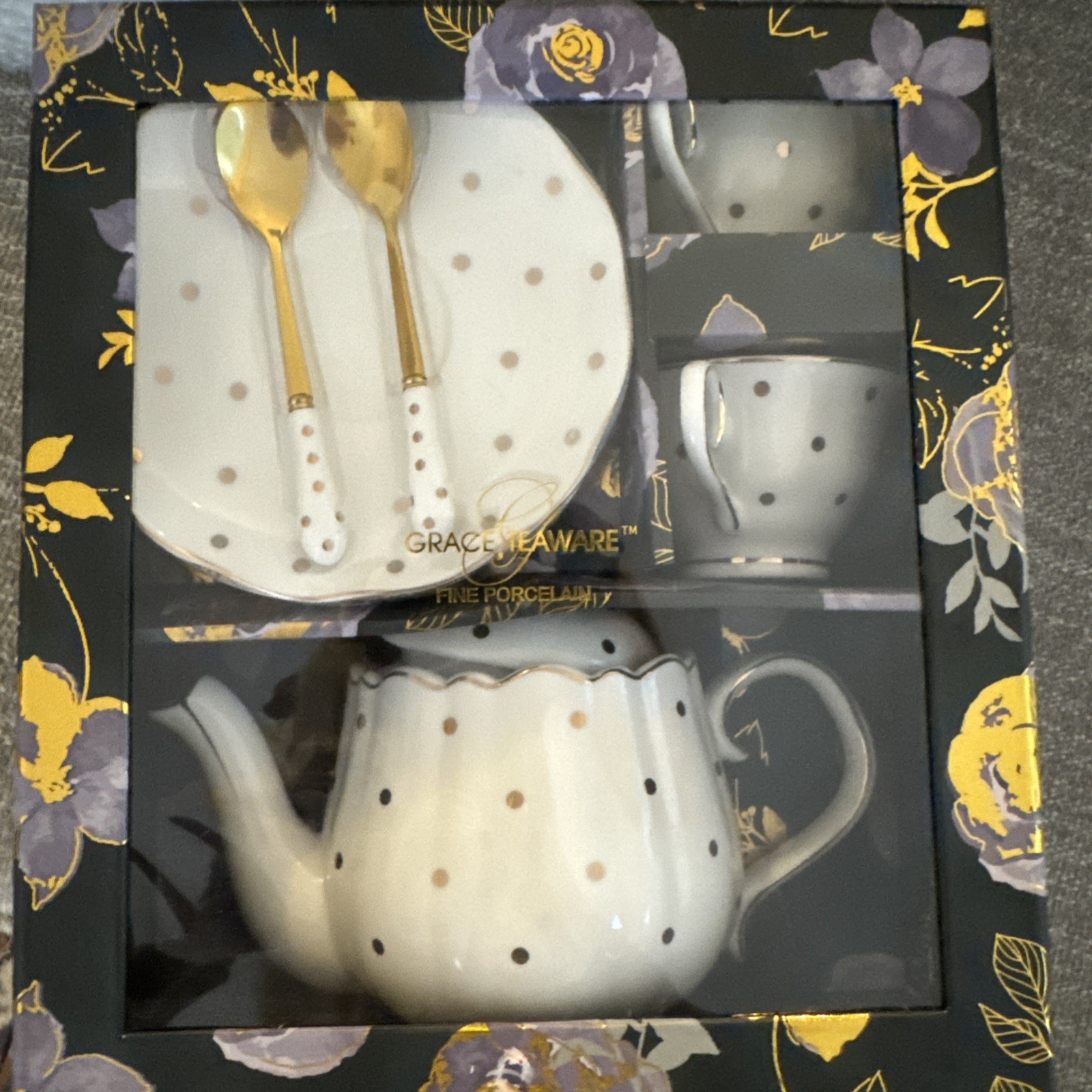 NIB Box Grace Teaware Tea Set Fine Porcelain 7 Piece Bright Blue Floral Nice NIB Box Grace Teaware Tea Set Fine Porcelain 7 Piece Bright Blue Floral Nice