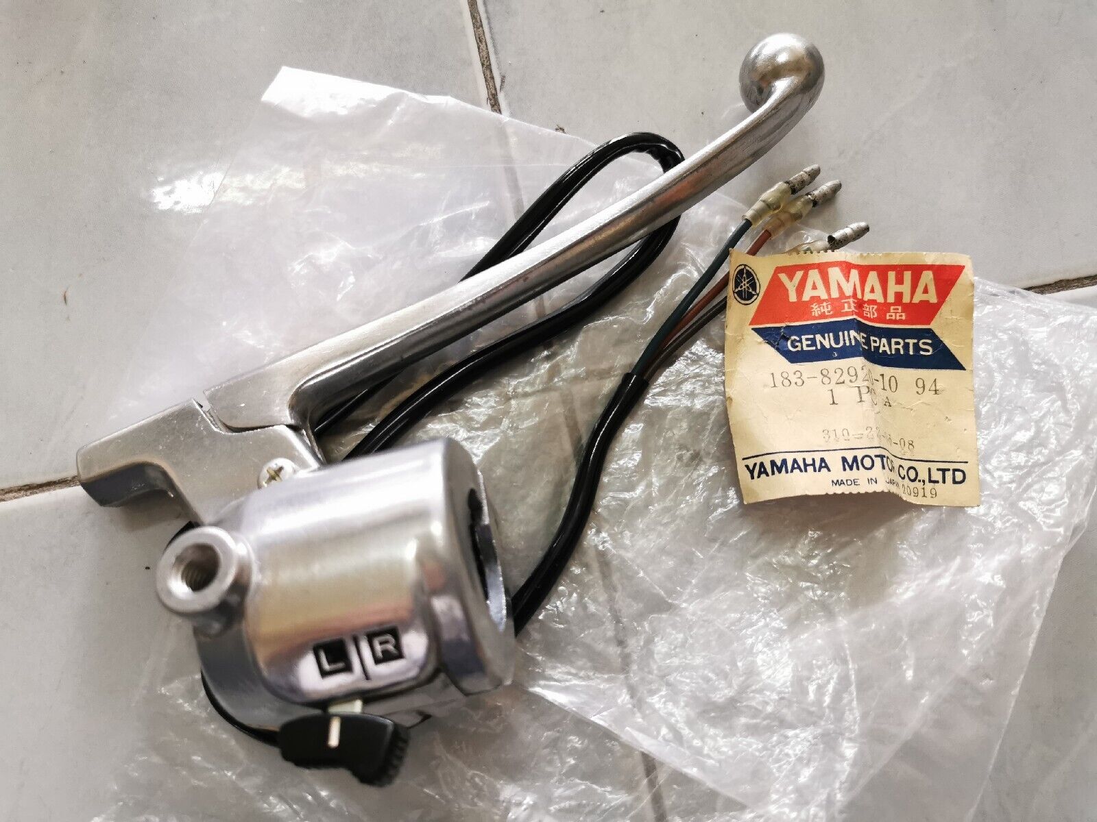 Genuine Yamaha 125 YAS1 YAS1C AS2 Handle Switch Right Side Nos. 183-82920-10