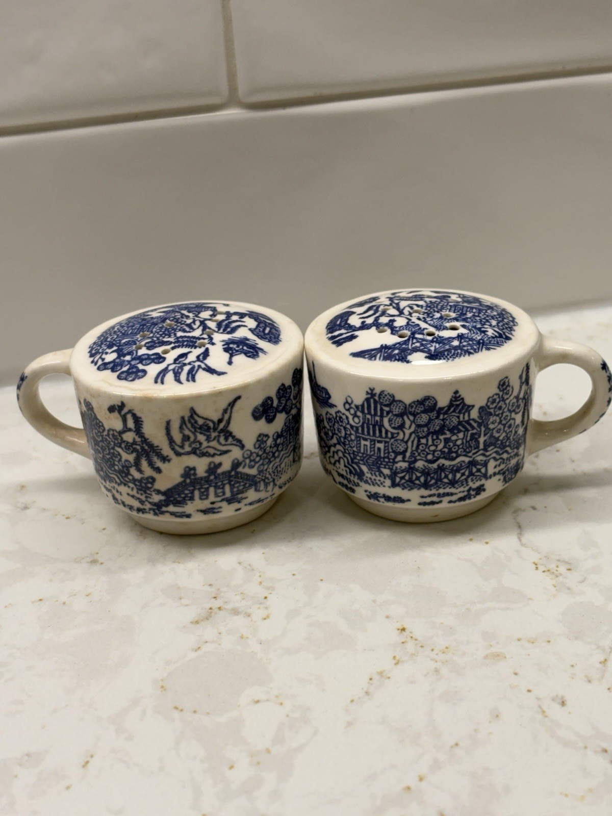 Vtg Blue Willow Salt & Pepper Shakers - Mini Mug Shape - No Stoppers
