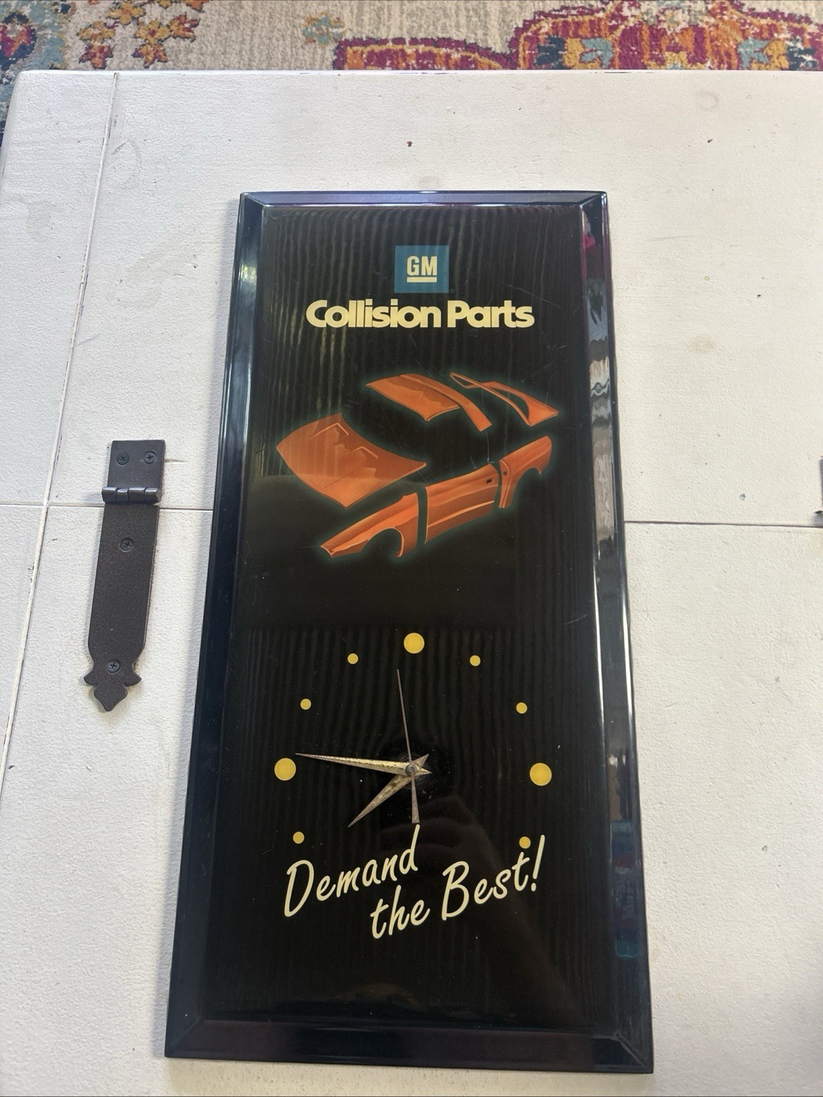GM CHEVY SHOWROOM DEALERSHIP SIGN CLOCK GENUINE COLLISION PARTS GOODWRENCH