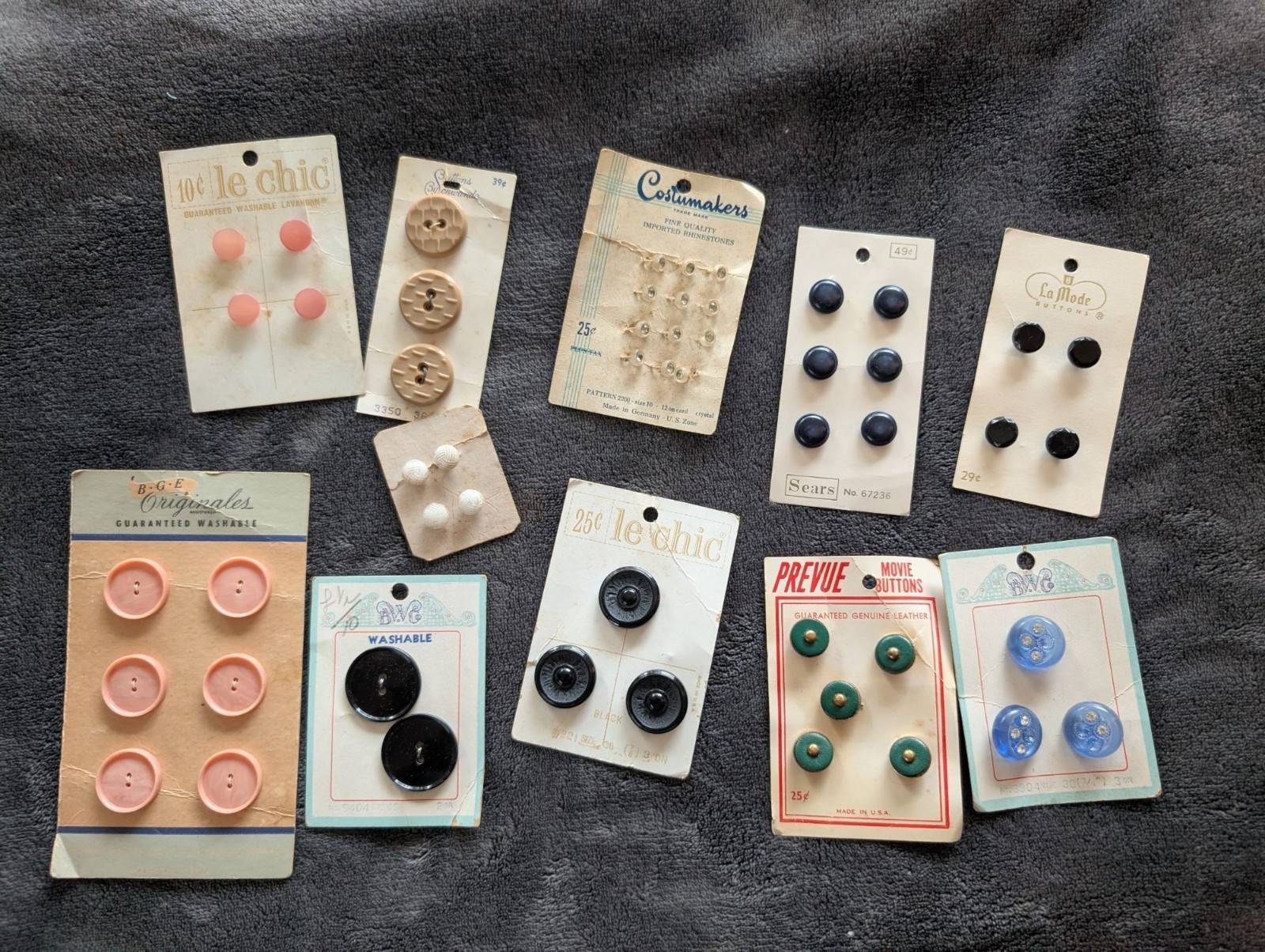 Lot of Vintage NOS Buttons for Sewing Crafting