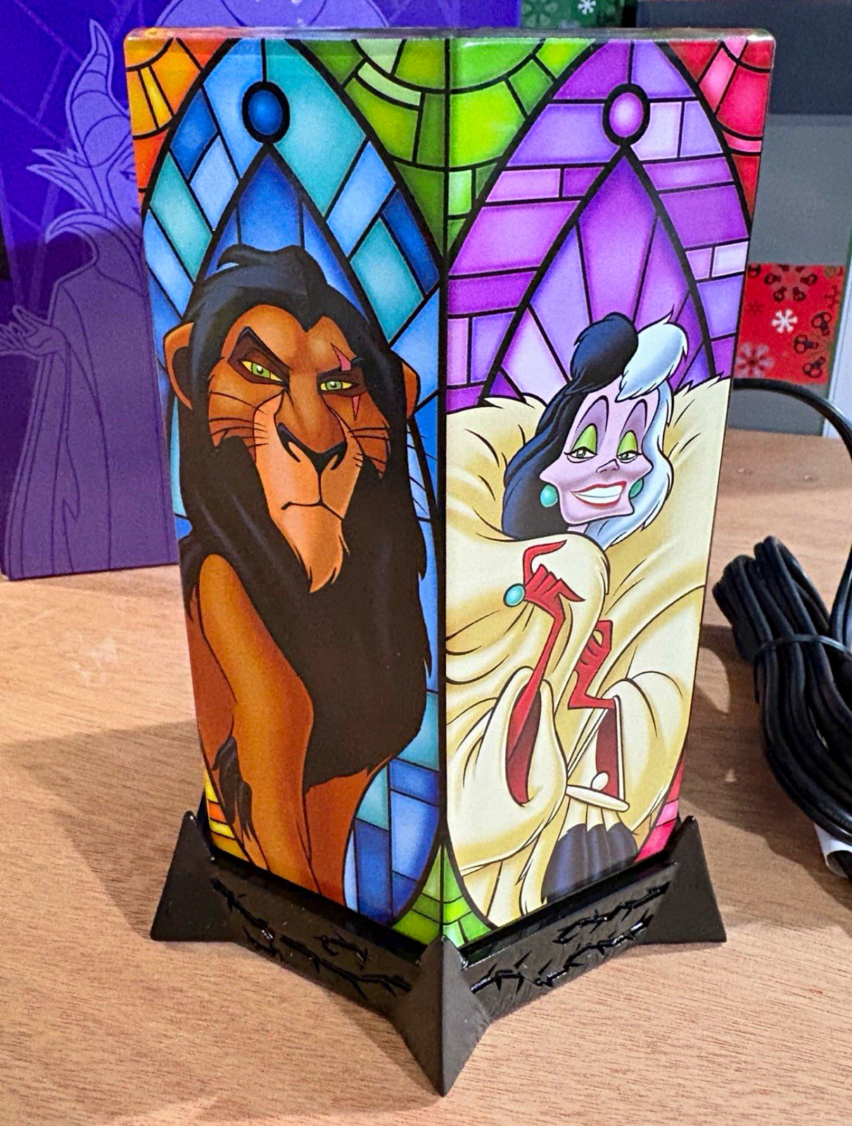 Scentsy Disney Villains All the Rage Electric Wax Warmer with Light Bulb & Cord