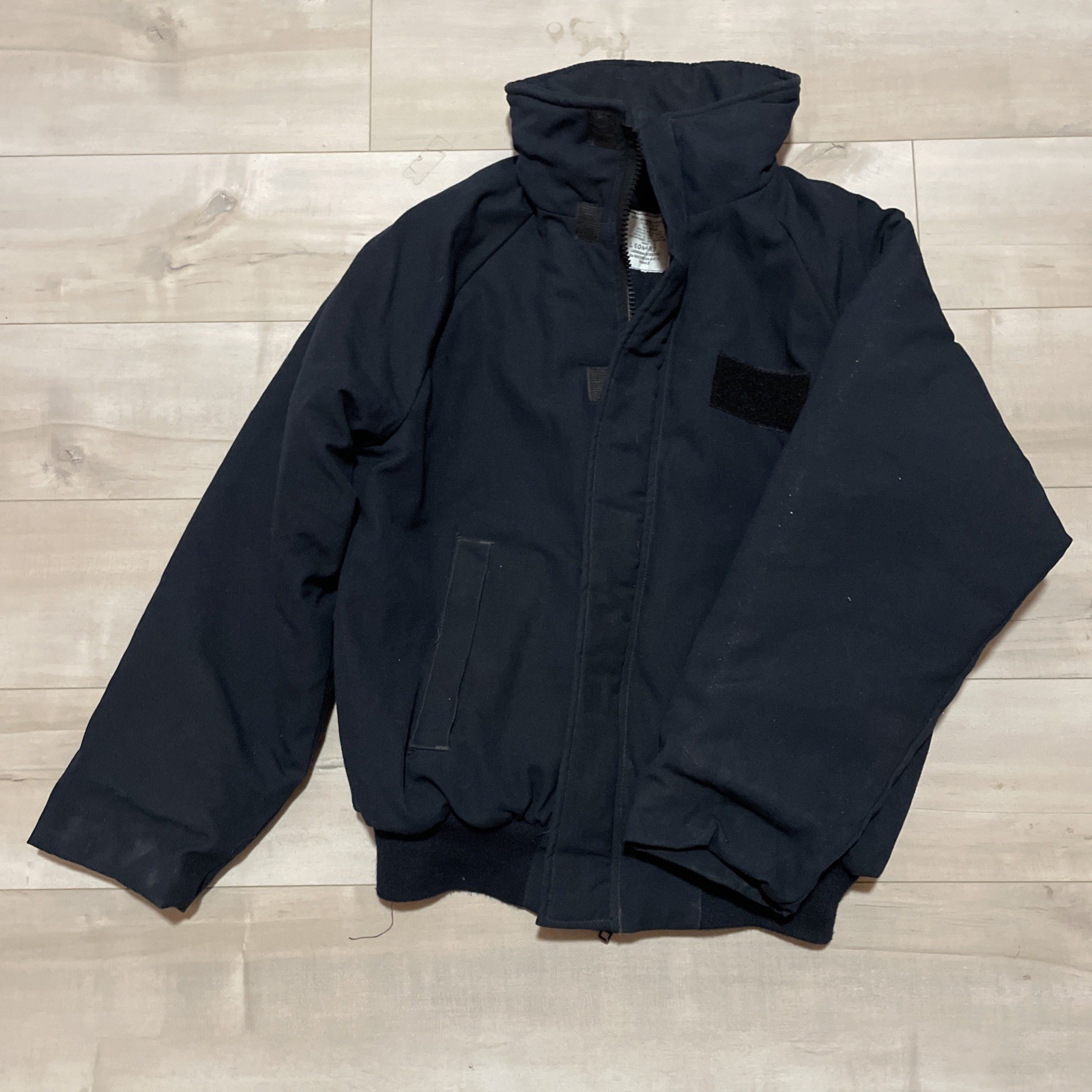 USN US Navy Shipboard Cold Weather Flame Resistant Jacket Mens Medium Deck FR