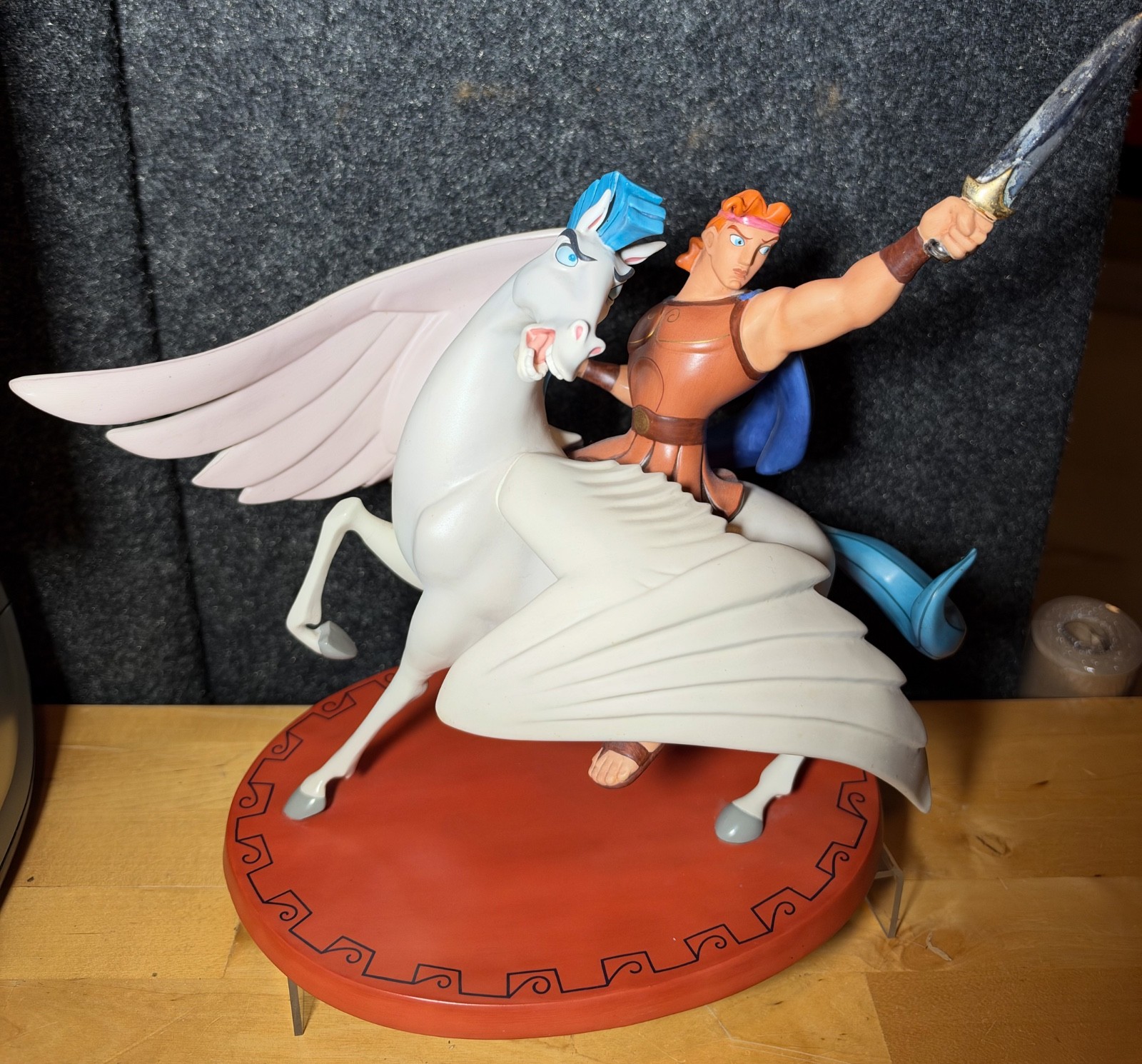 WDCC HERCULES & PEGASUS Defiant LE 1250/2000 Disney Figurine w/ COA Box - ISSUES