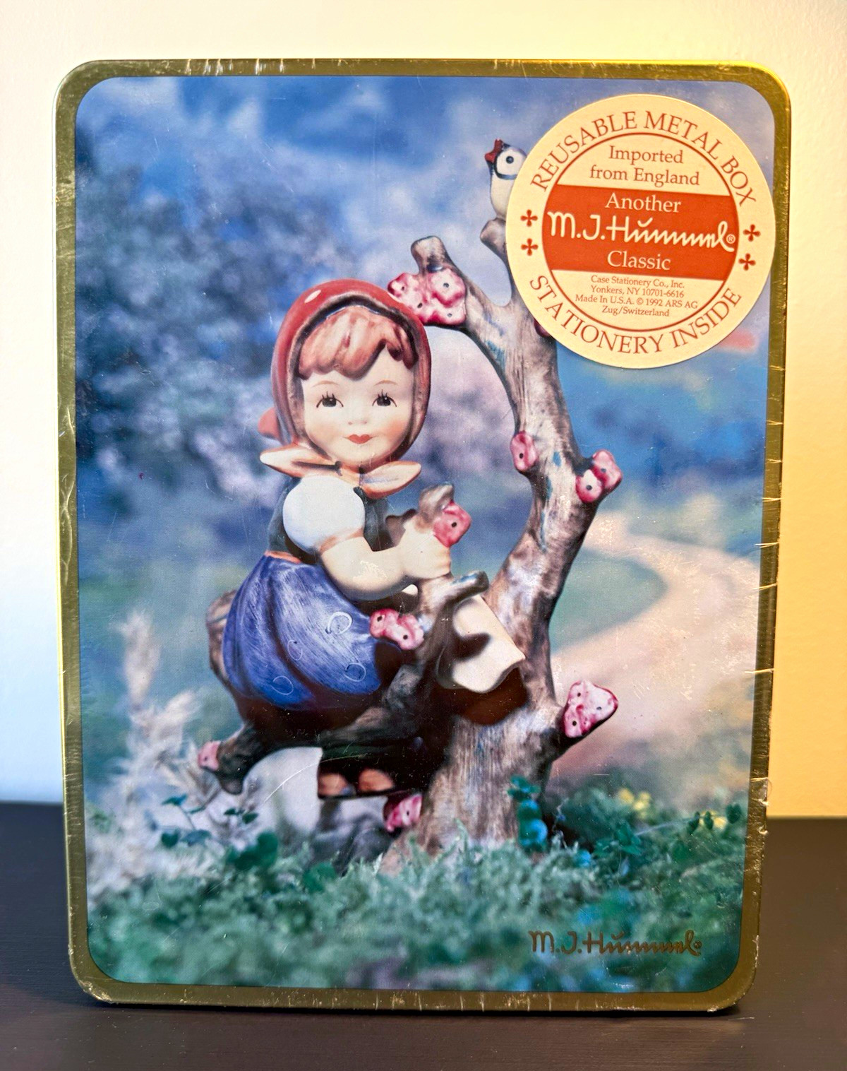 1993 M.J. Hummel Apple Tree Girl HUM 141 Stationery Tin Sealed Goebel Vintage
