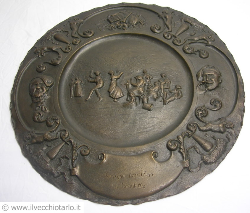 Fabolous sculpture cast bronze plate 19th century Naples Napoli dance tarantella