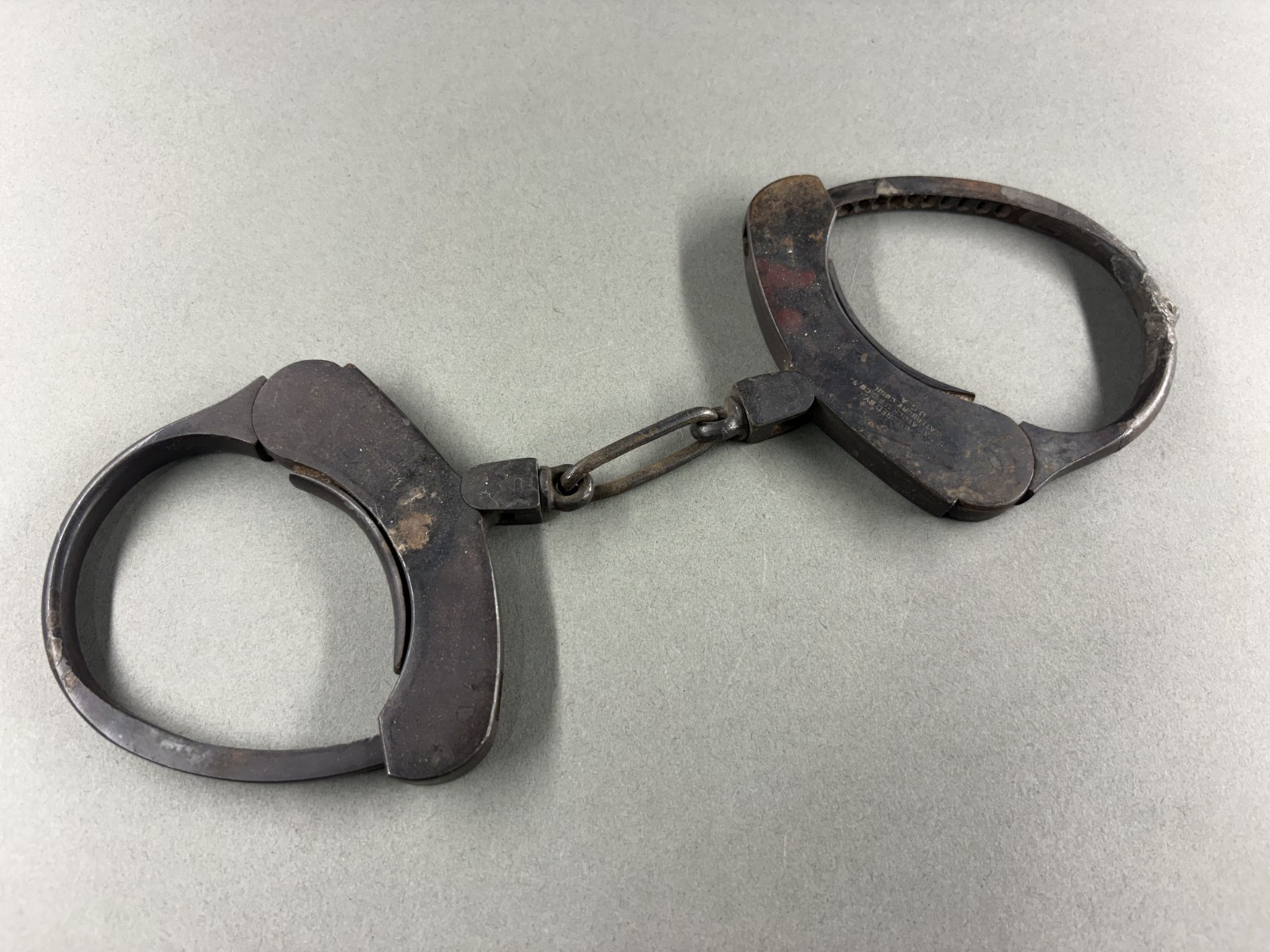 Rare Antique The Maltby Mattatuck Co. USA Flat Key Handcuffs - No Key