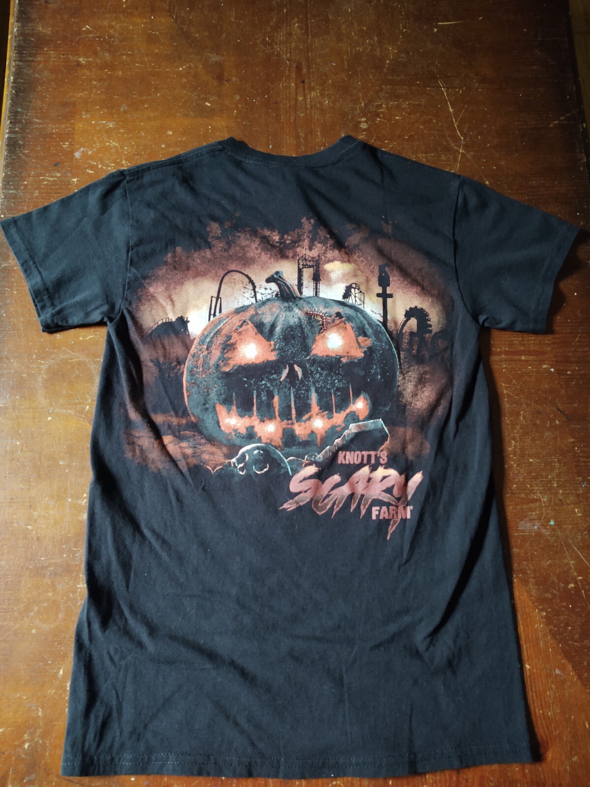 2022 KNOTT'S SCARY FARM HALLOWEEN PUMPKIN SMALL SHIRT SOUVENIR THEME PARK 2022 KNOTT'S SCARY FARM HALLOWEEN PUMPKIN SMALL SHIRT SOUVENIR THEME PARK