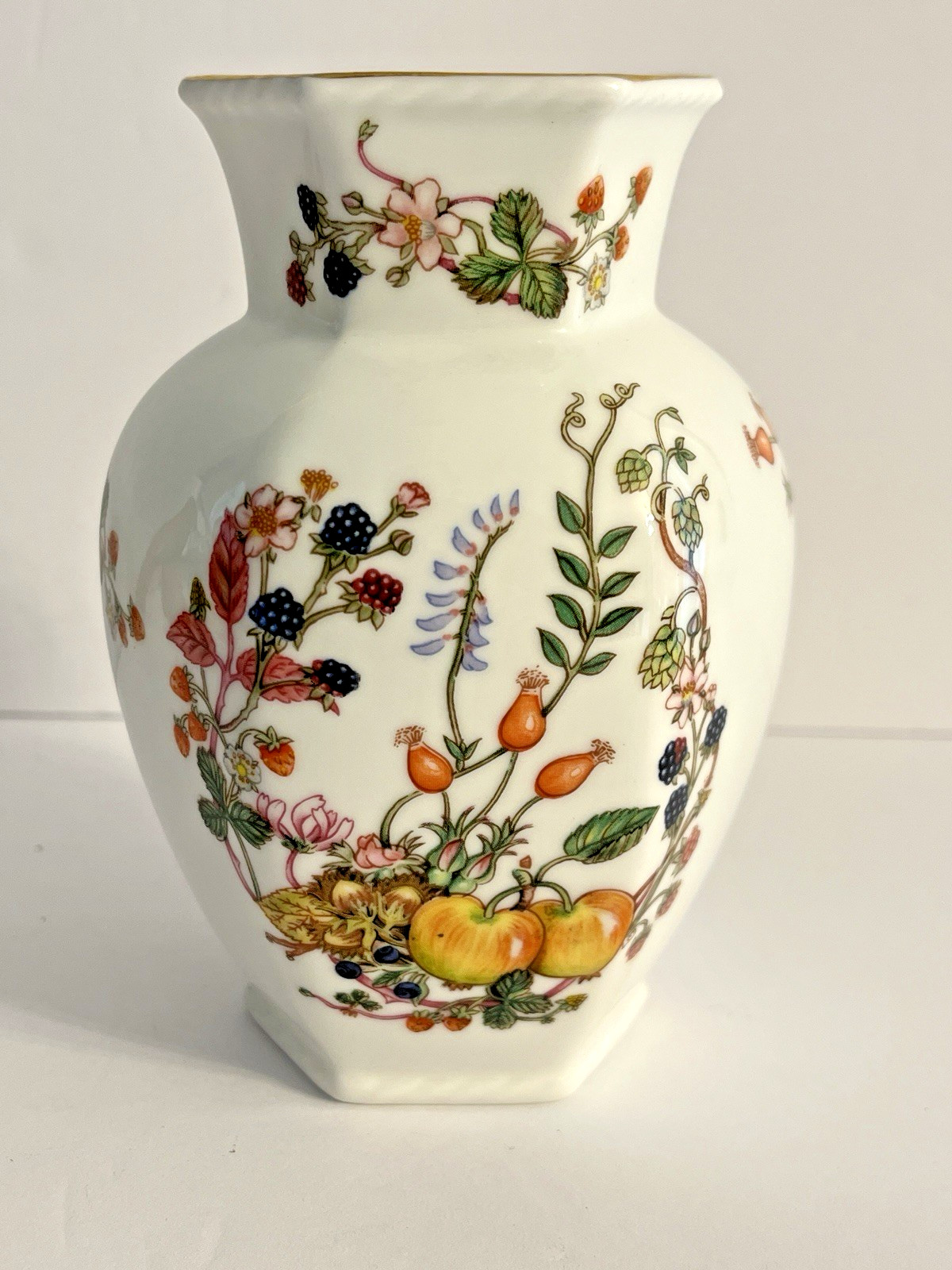 Hammersley Vase Hexagon Fruit and Berries Fine Bone China England 5\