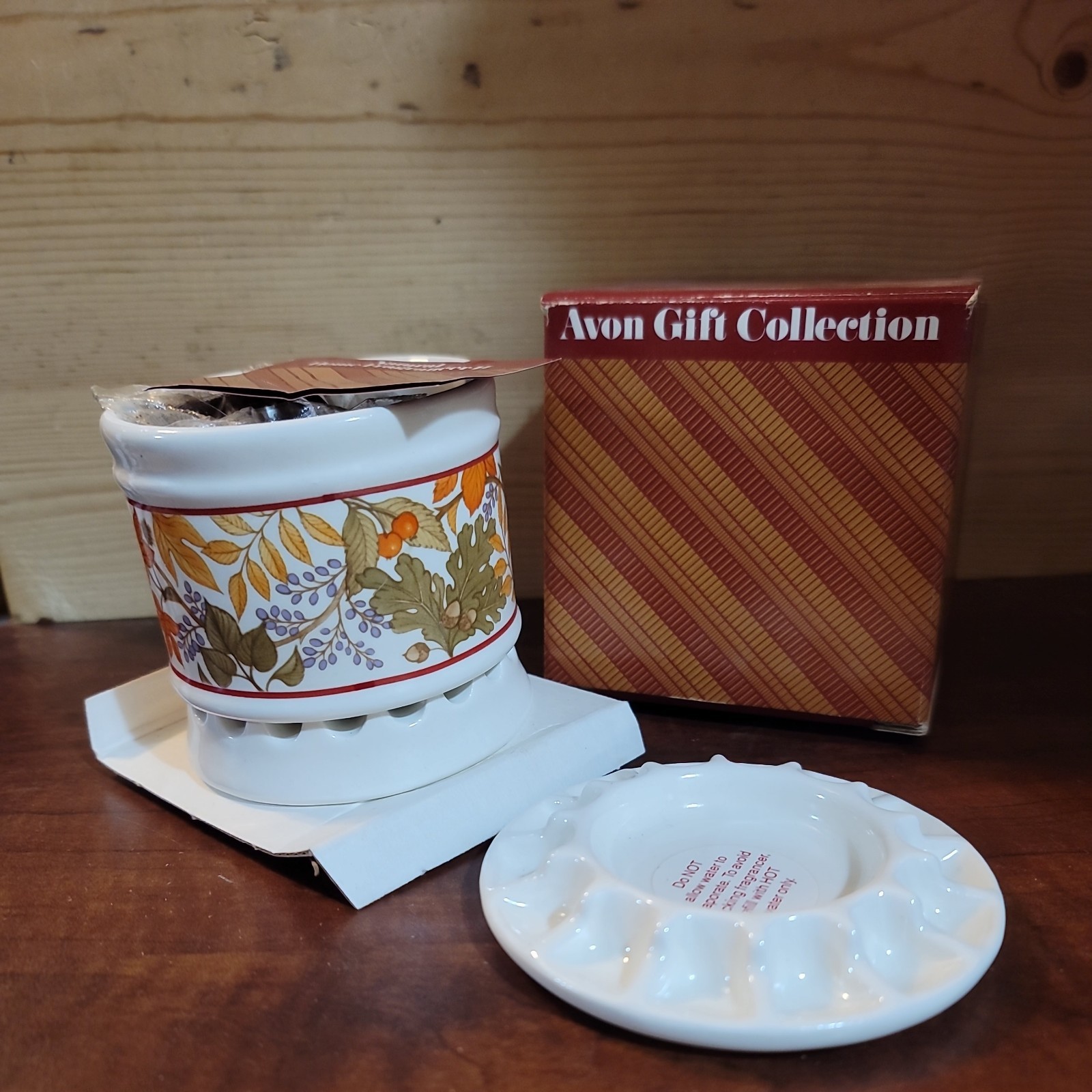 Vintage Avon New Fall Natural Home  Potpourri Warmer And Candle 