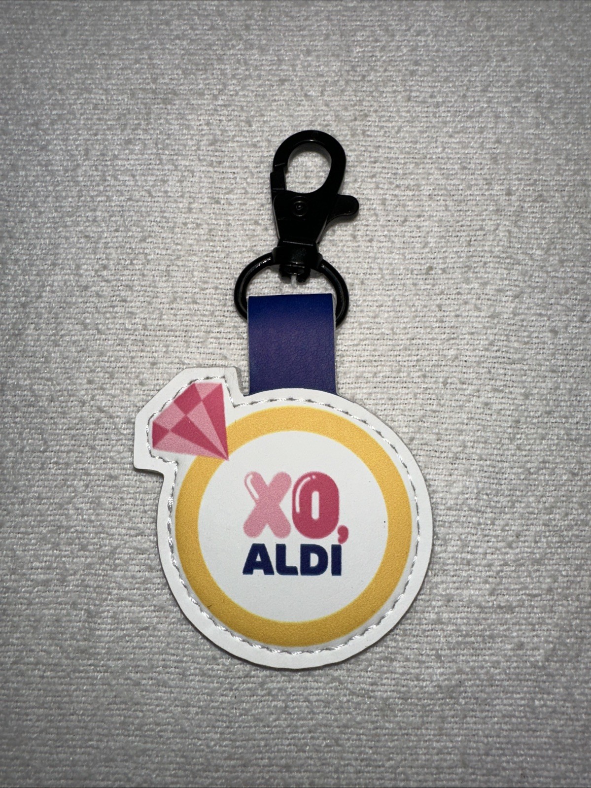 Aldi Quarter Slot Keeper Key Ring Chain XO Pink Diamond Ring