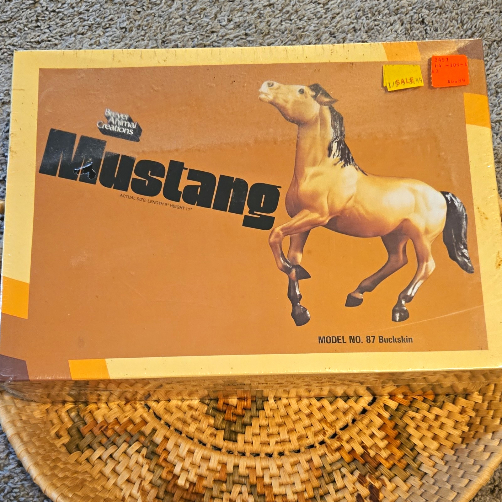Breyer Animal Creations Plastic Model Horse Mustang No. 87 Buckskin