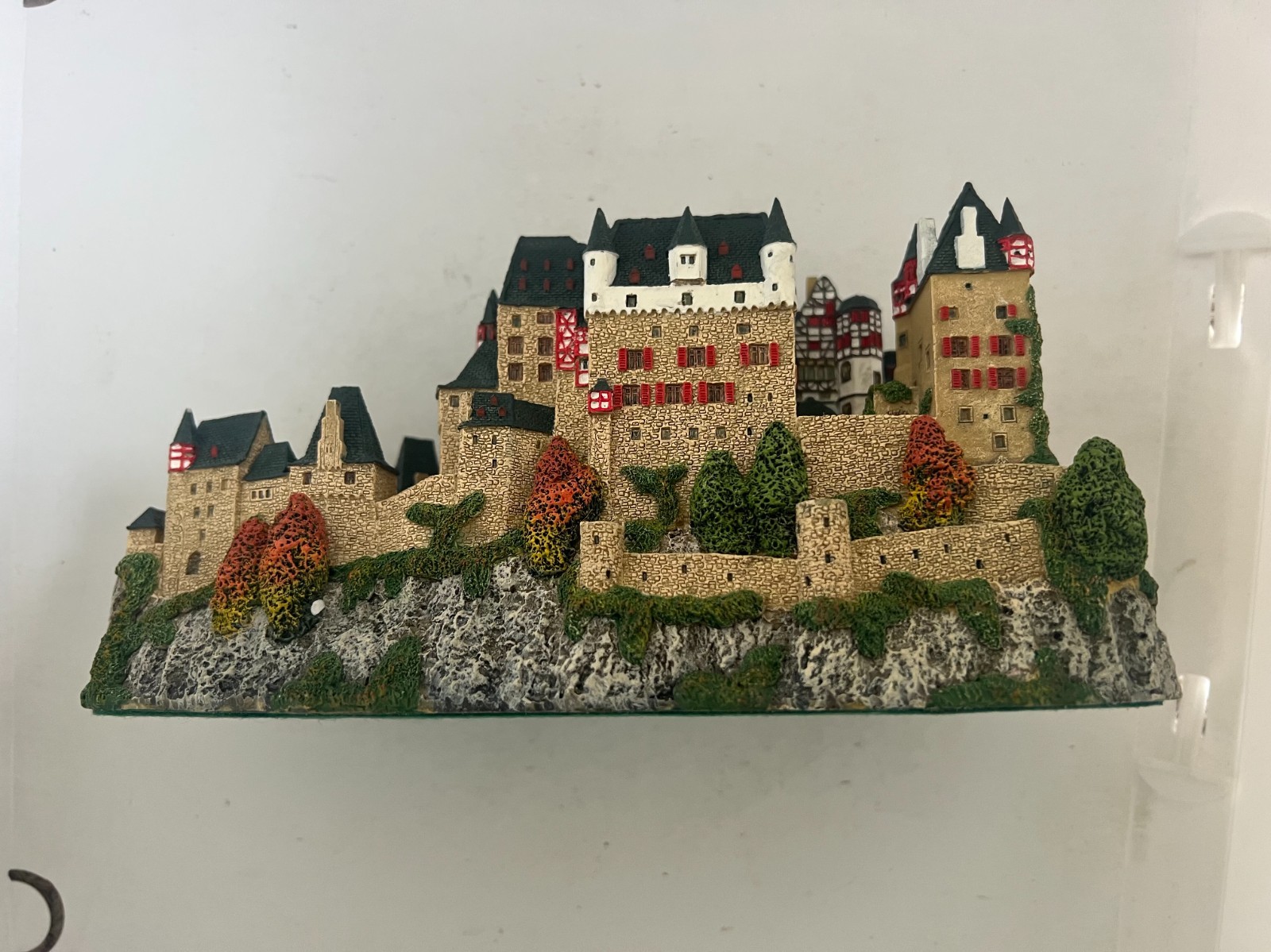 Eltz Castle (1994 MBI)—from Enchanted Castles of Europe Collection