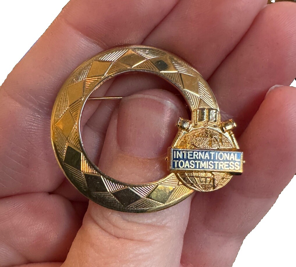 International Toastmistress Brooch Pin Gold Tone Global Vintage Toastmasters