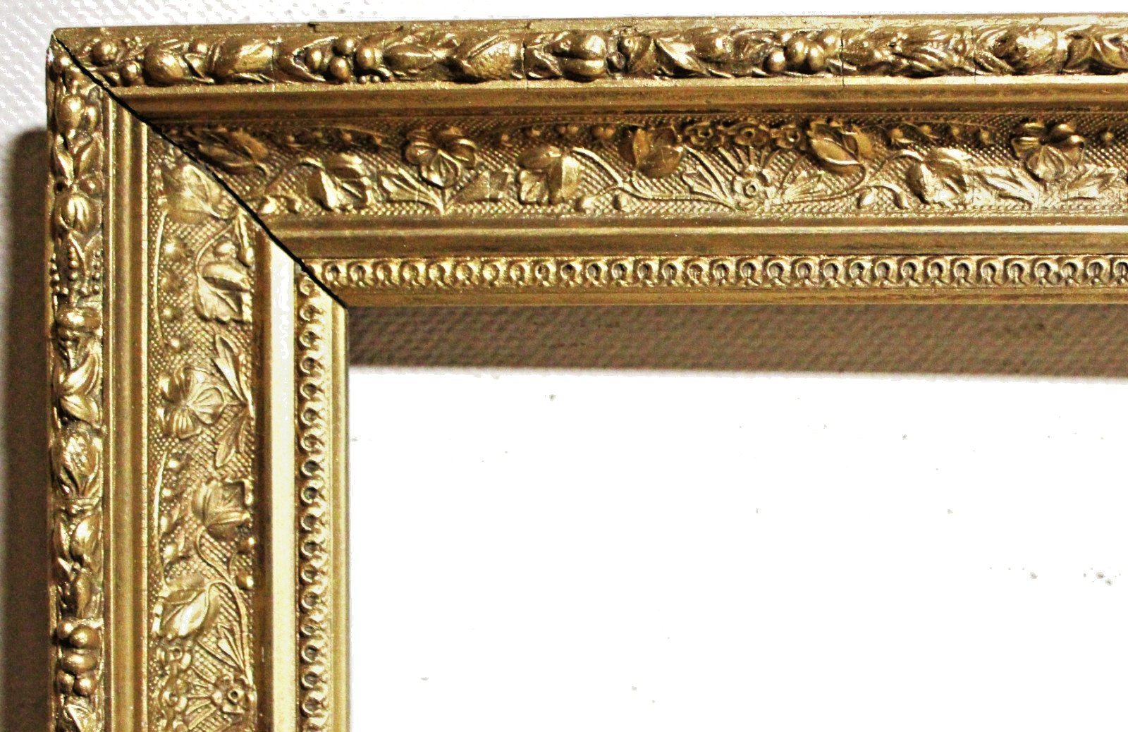 ANTIQUE FITS 22 X 28