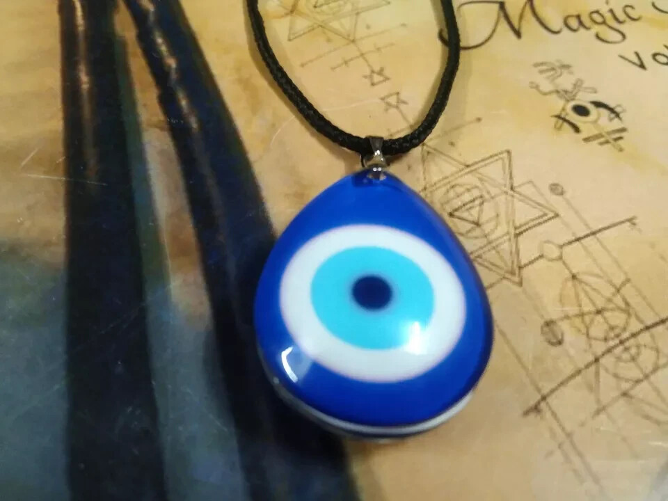 ''MOST' Power queen succubus Pendant A+++ very rare Blessed