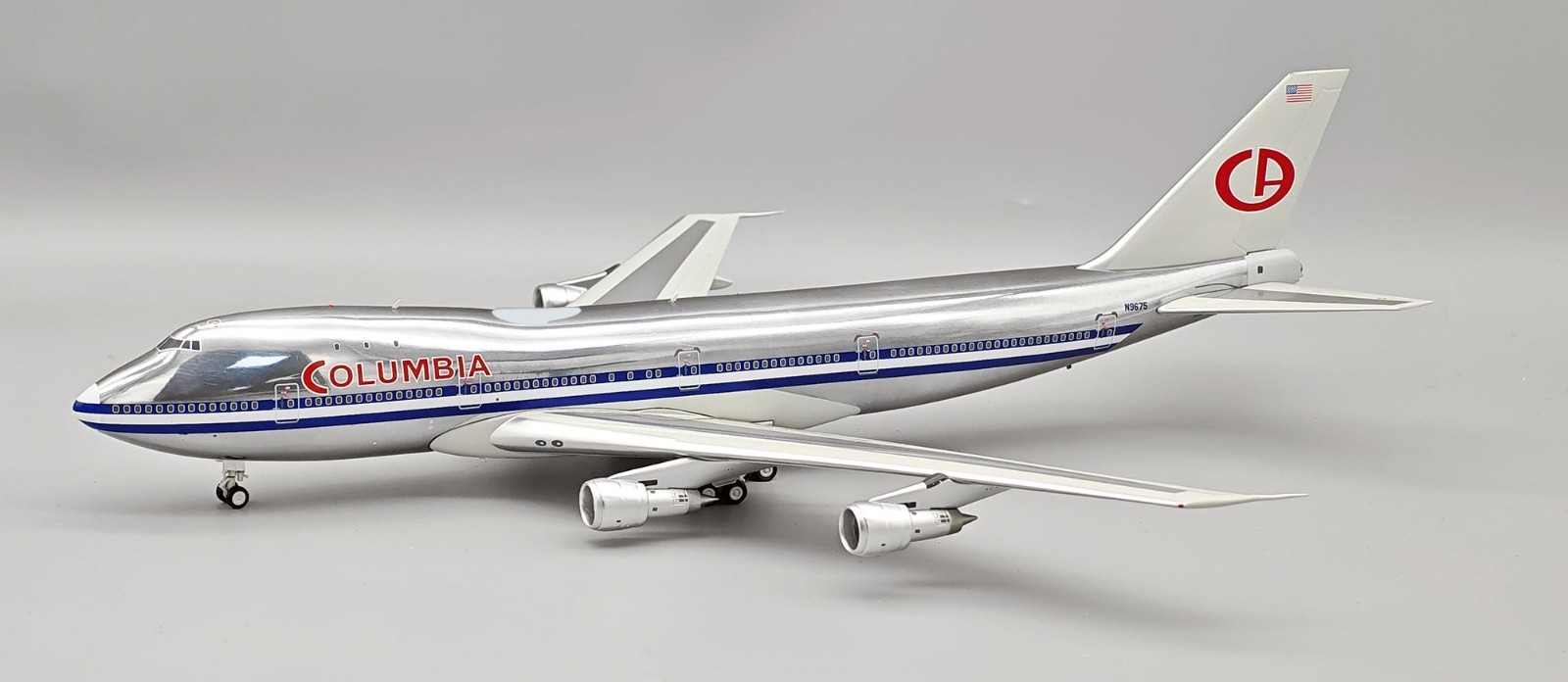Inflight Columbia Airlines Boeing 747-100 Airport 75 N9675 Diecast 1/200 Model